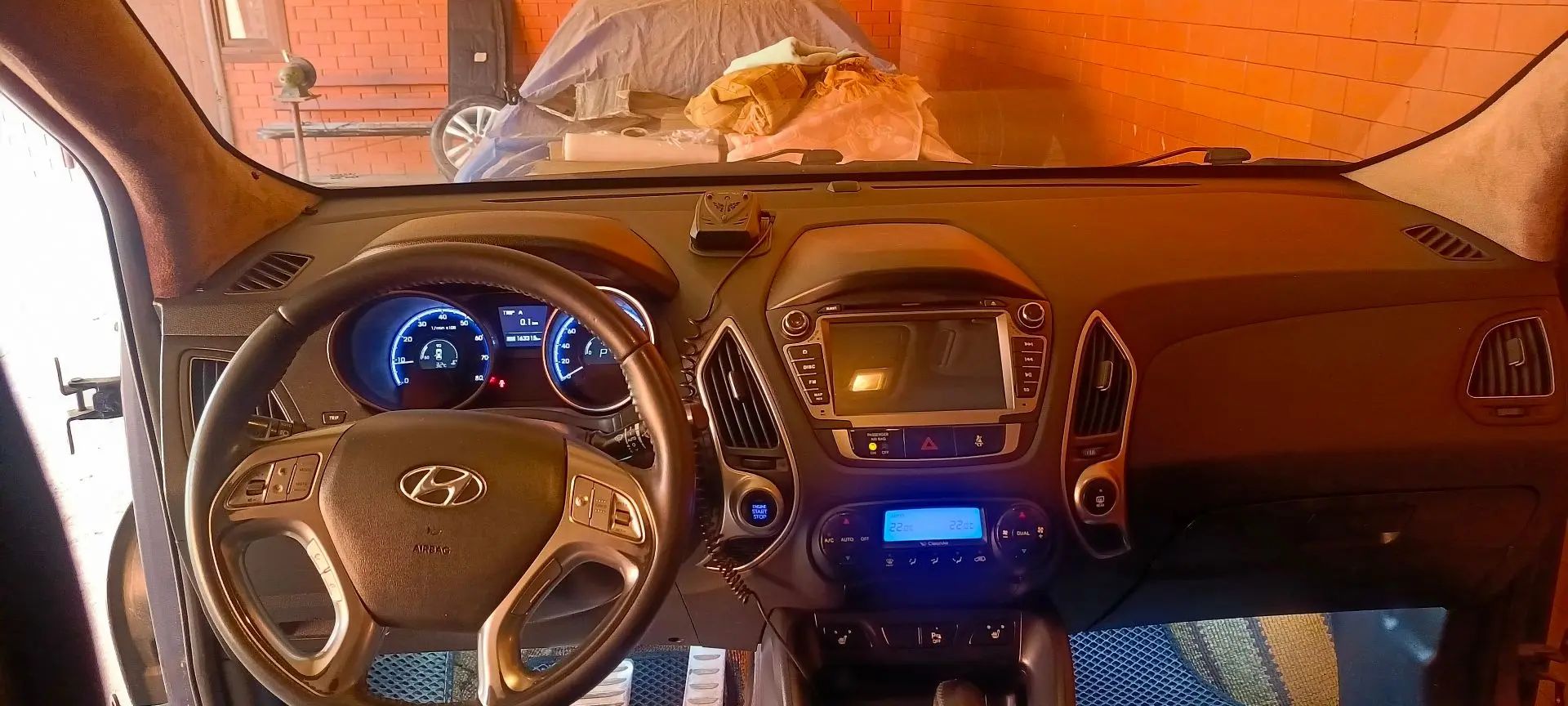 Автомобиль марки HYUNDAI, модель ix35, 2011 г.в., VIN-номер U5YZU81BDBL100650.