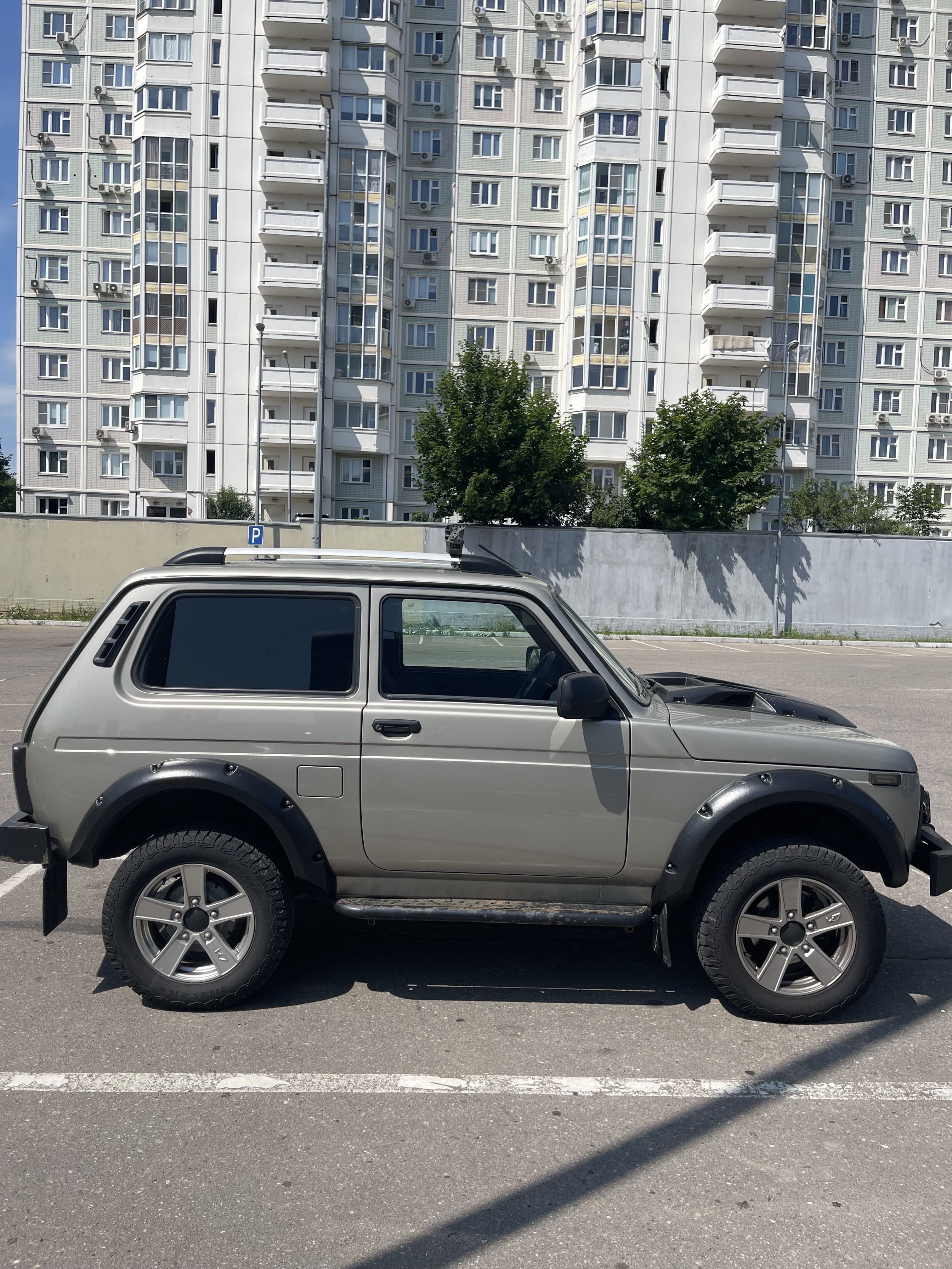 Автомобиль марки LADA модель 4X4 2023 г.в. VIN-номер XTA212140P2463645