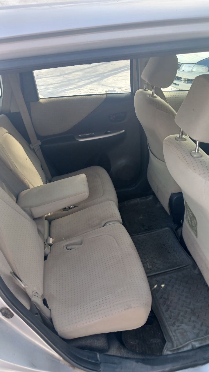 Автомобиль марки TOYOTA модель RACTIS 2008 г.в. VIN-номер NCP1000125848