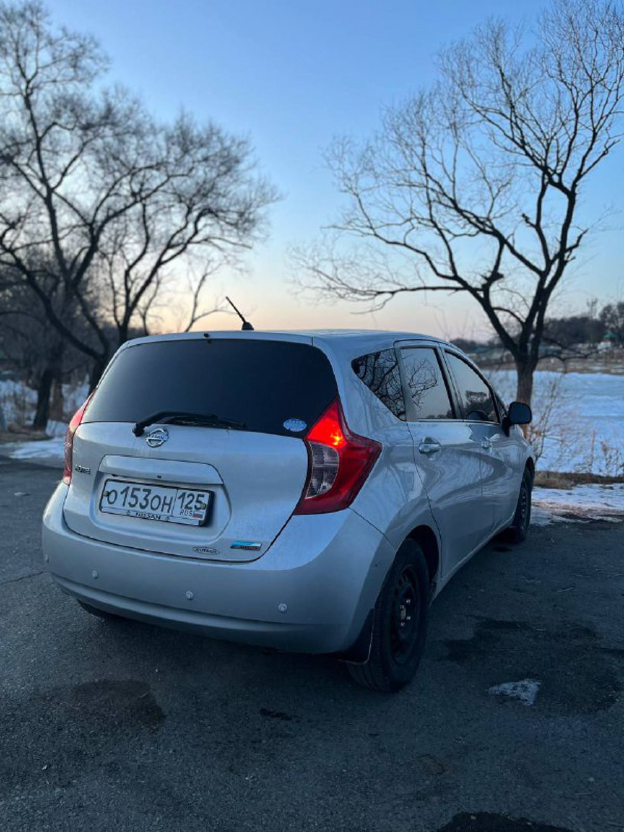 Легковой автомобиль марки: NISSAN, модели: Note, год выпуска: 2015 г., кузов №: E12-403498