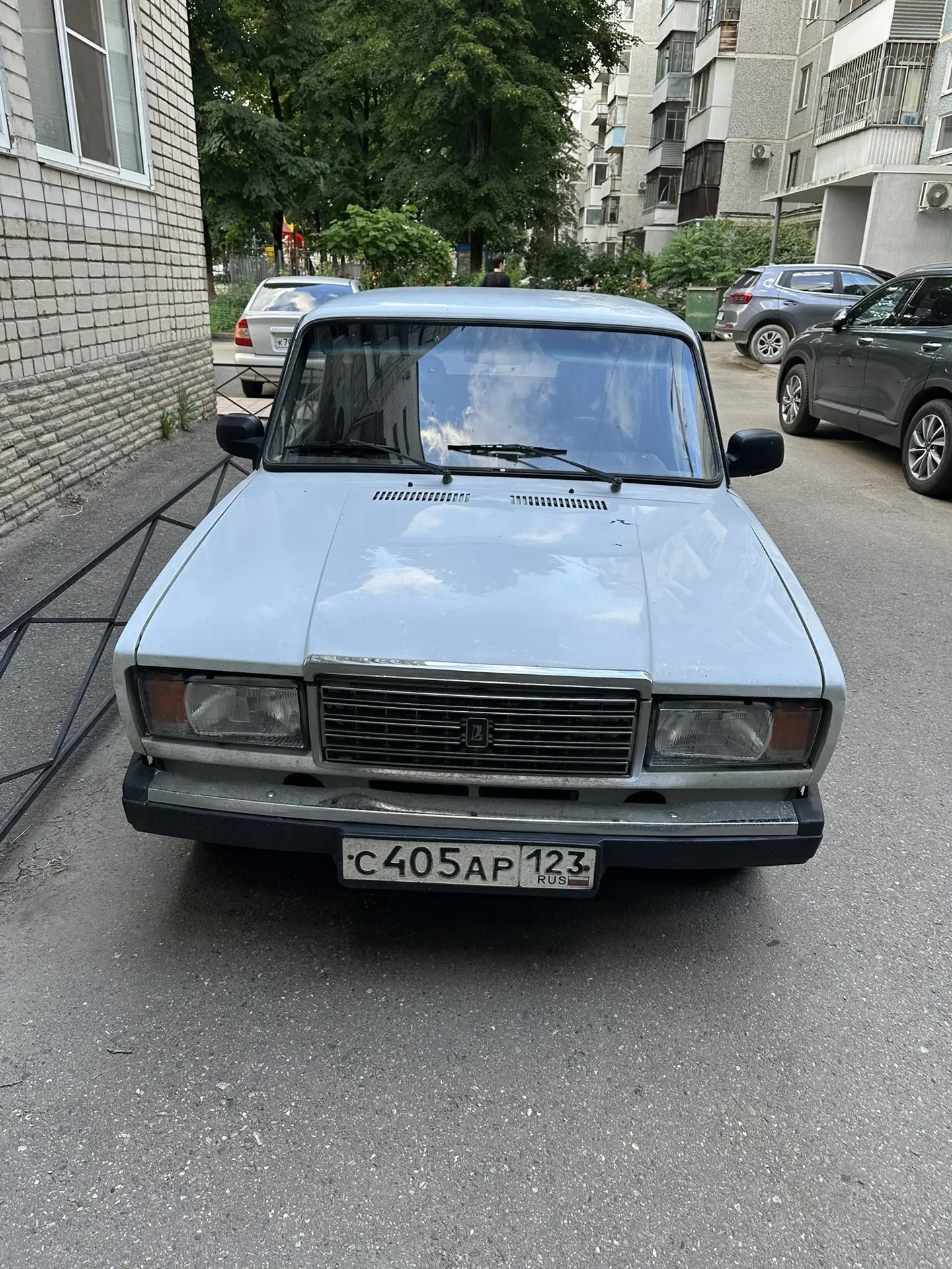 Автомобиль марки LADA модель 21074 2011 г.в. VIN-номер XTA210740BY010471 (залог ПАО Совкомбанк)