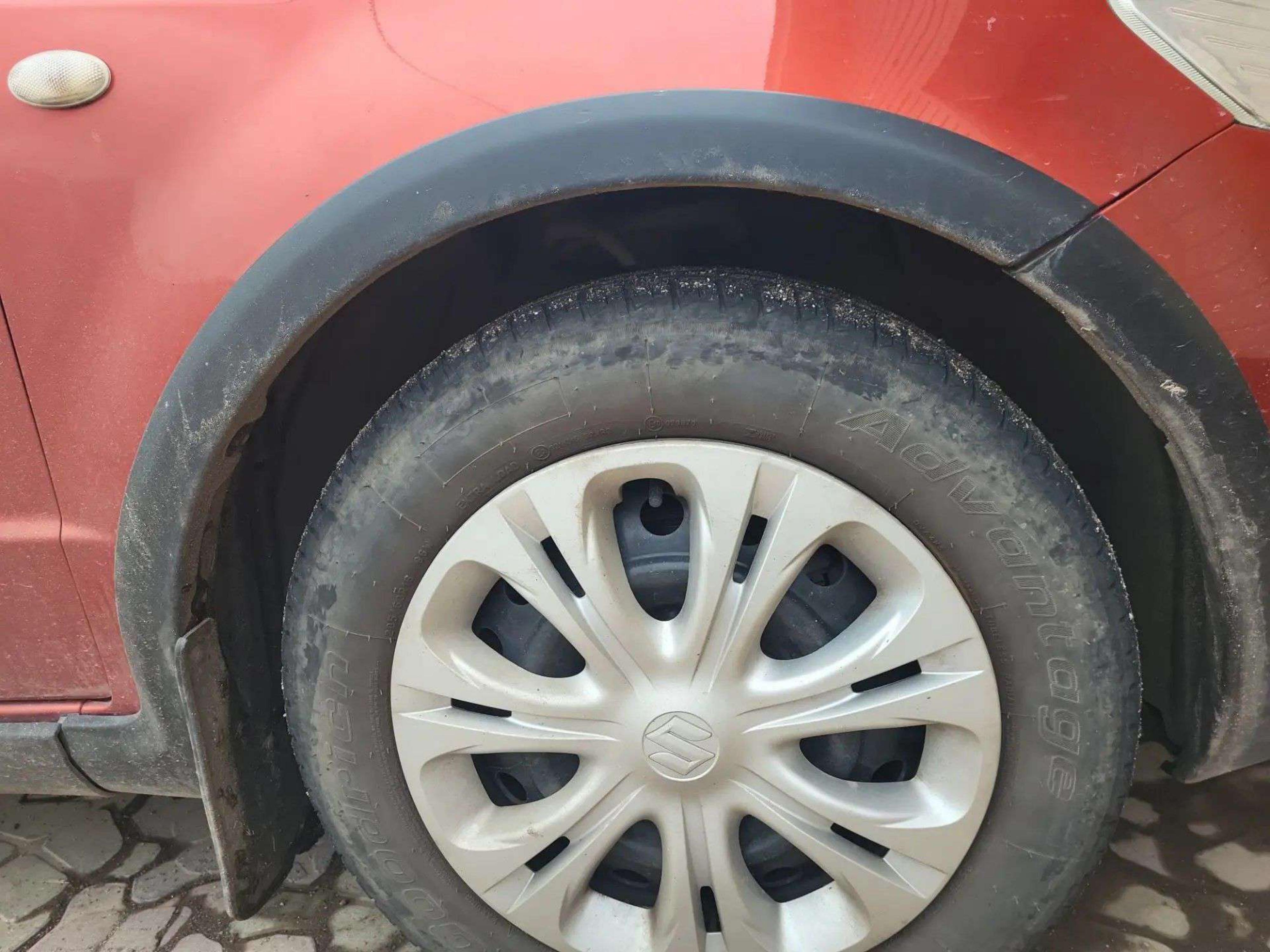 Автомобиль марки SUZUKI модель SX4 2013 г.в. VIN-номер TSMEYA21S00720905