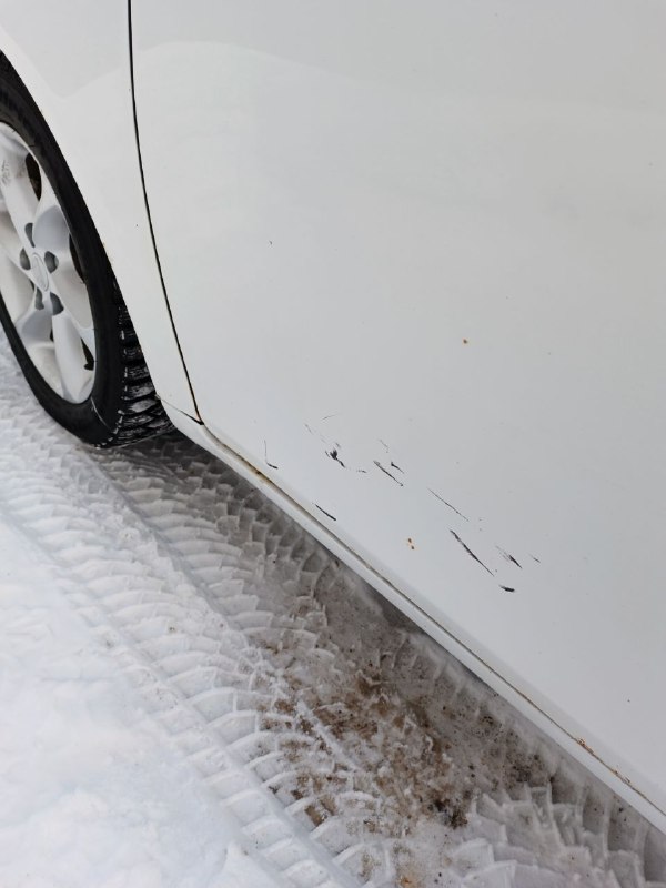 Легковой автомобиль марки: GEELY, модель: Emgrand FE-1, год выпуска: 2013 г., цвет кузова: белый, кузов №: X9W8844SCED002563, идентификационный номер (VIN): X9W8844SCED002563
