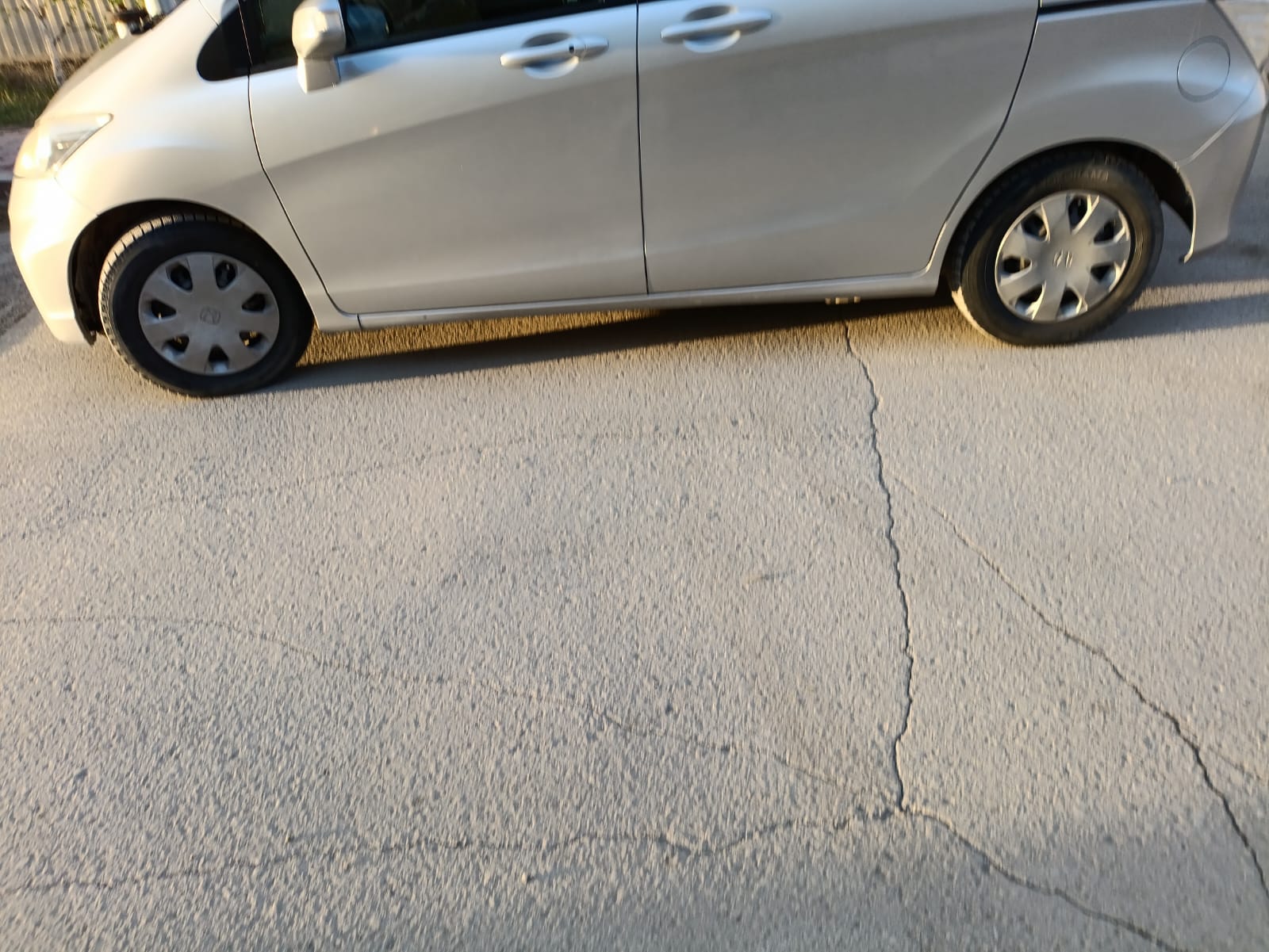 Автомобиль марки HONDA модель FREED 2013 г.в. номер кузова GB3-1511672