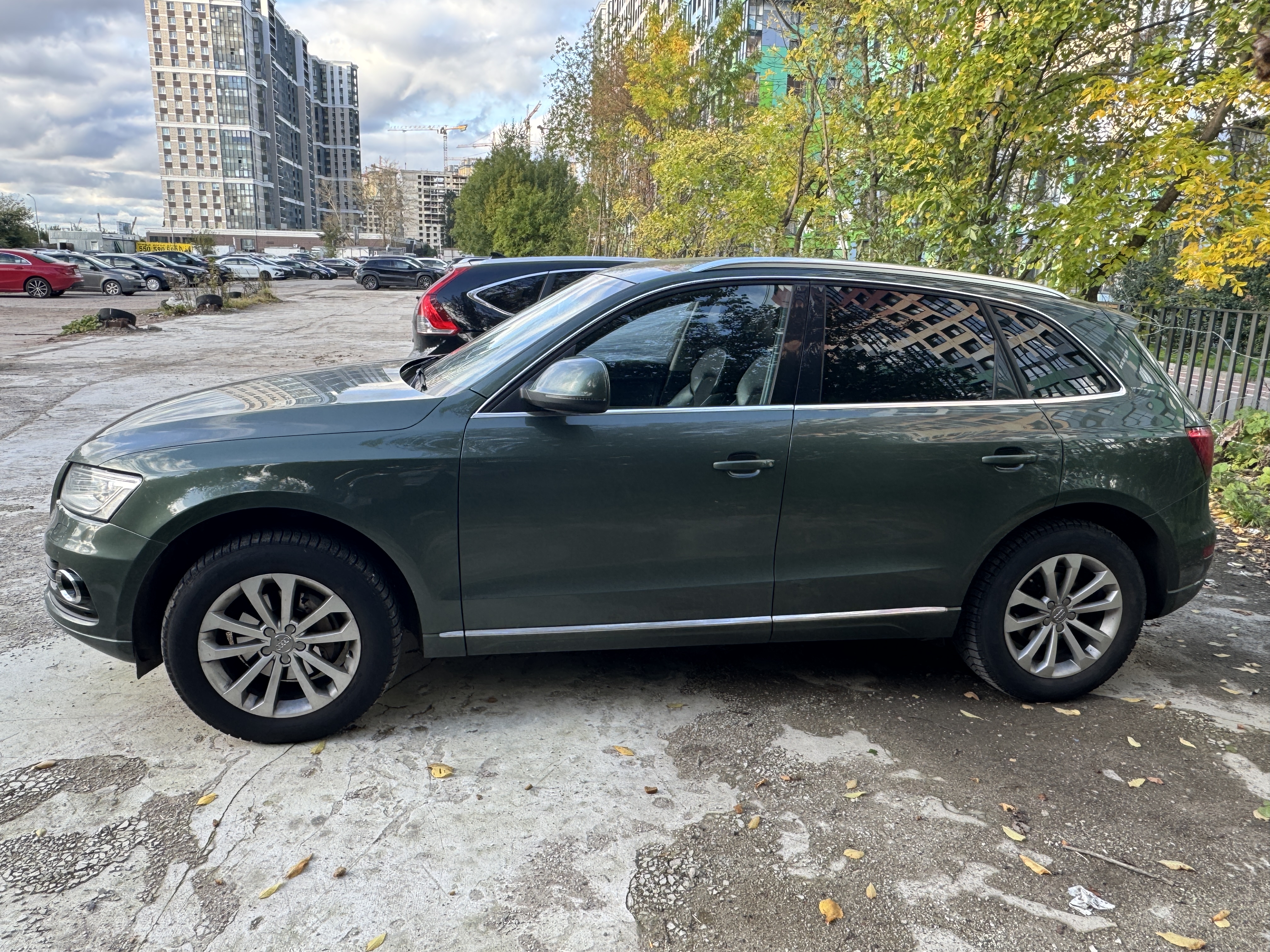 Автомобиль марки AUDI модель Q5 2014 г.в. VIN-номер WAUZZZ8R4EA072077