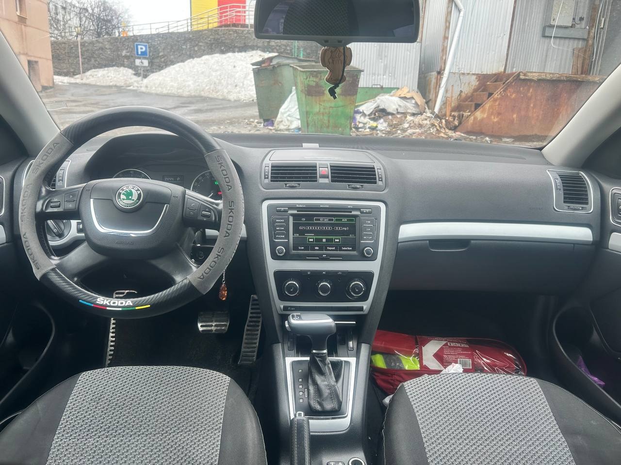 Автомобиль марки SKODA OCTAVIA 2011 г.в. VIN-номер XW8CJ41Z3CK258525
