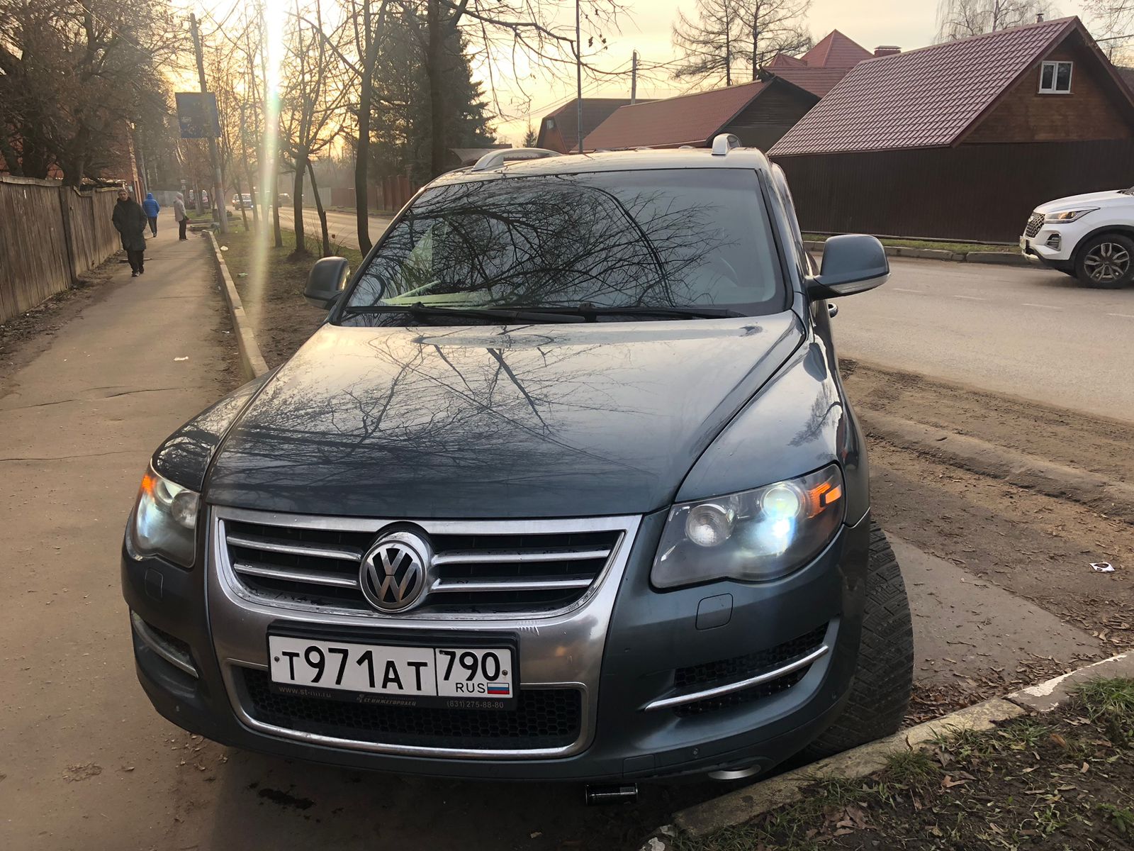 Легковой автомобиль марка: VOLKSWAGEN, модель: Touareg, год выпуска: 2008 г., идентификационный номер (VIN): WVGZZZ7LZ9D005553, цвет: серо-синий