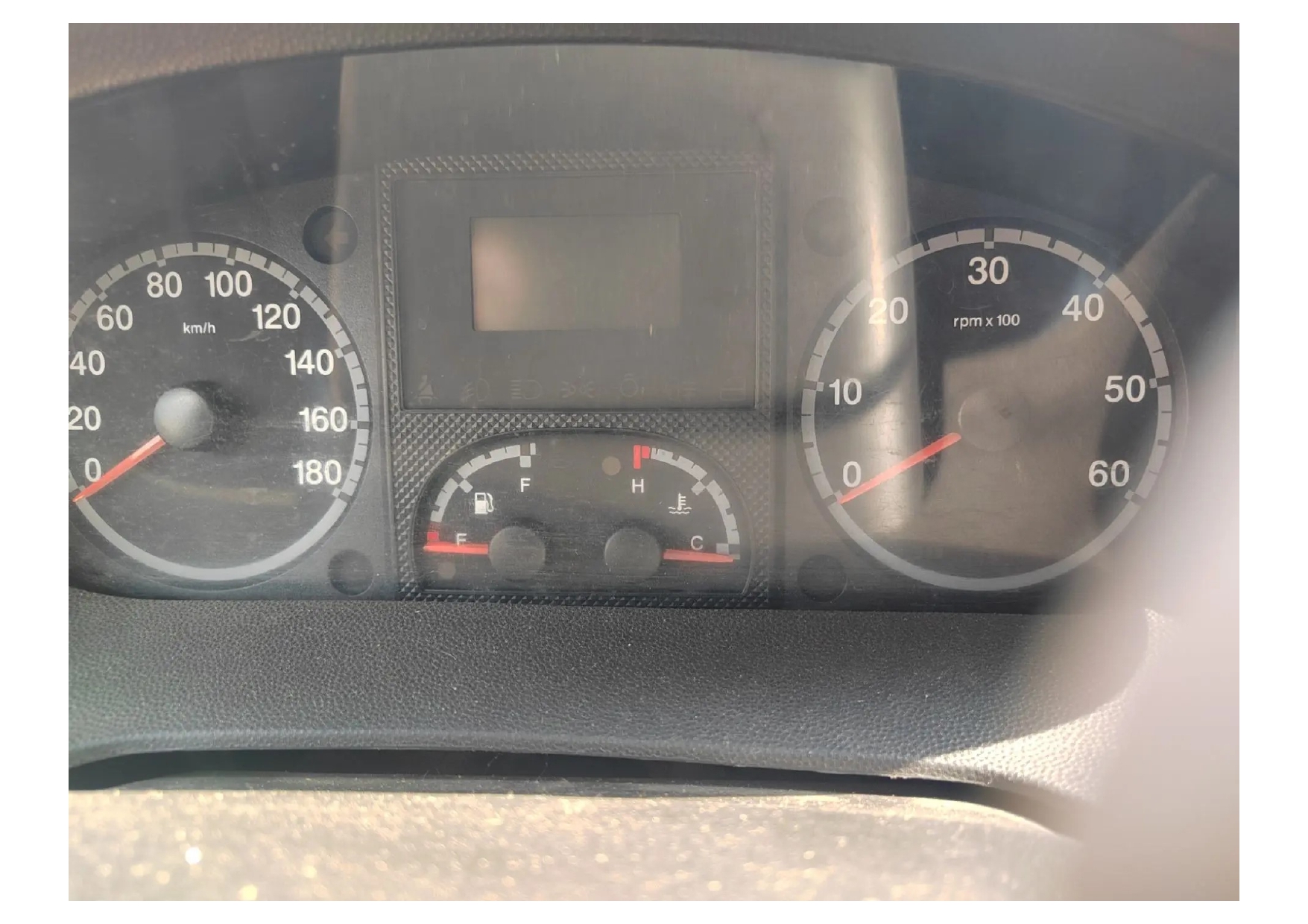 автомобиль марки CITROEN модель 2227W0 2011 г.в. VIN-номер XUS2227W0B0000009
