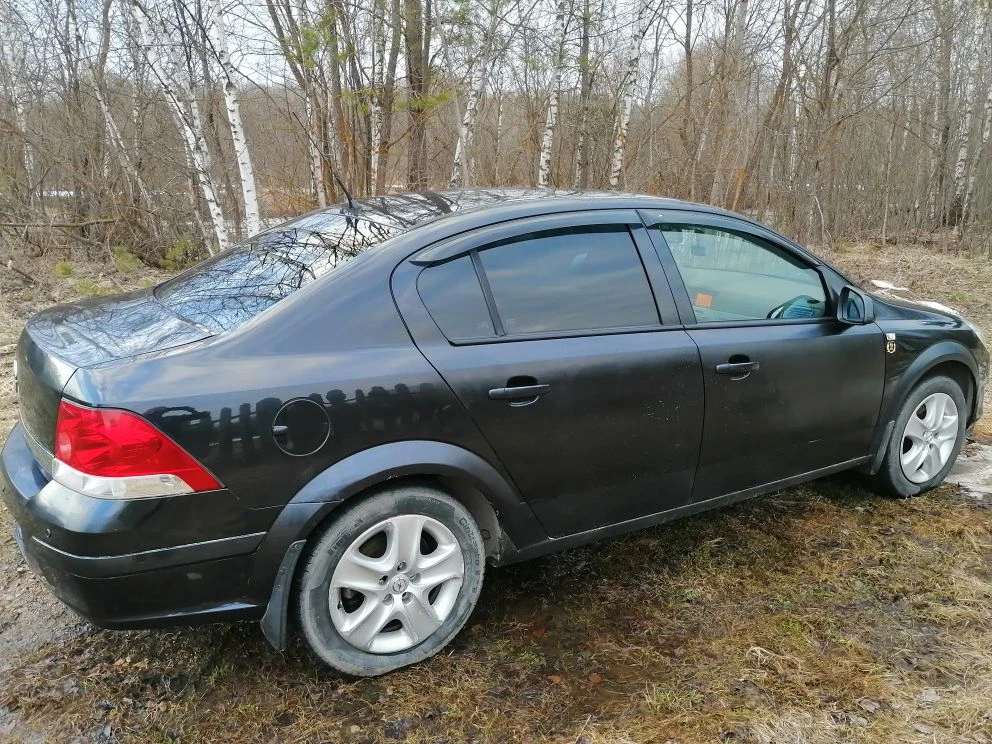 Автомобиль OPEL модель Astra 2013 г.в.