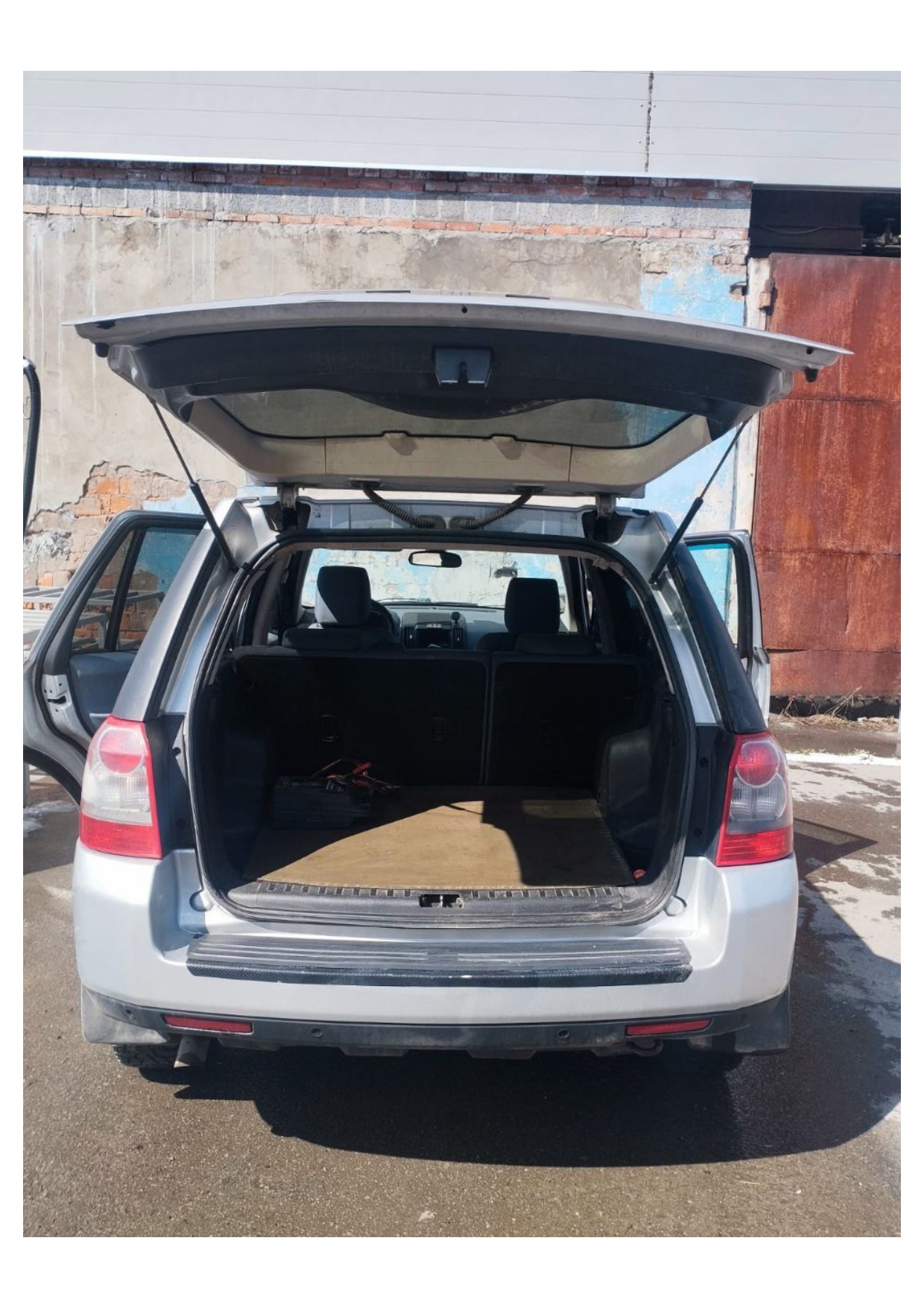 Автомобиль марки LAND-ROVER модель Freelander 2 2008 г.в. VIN-номер SALFA24B78H090459