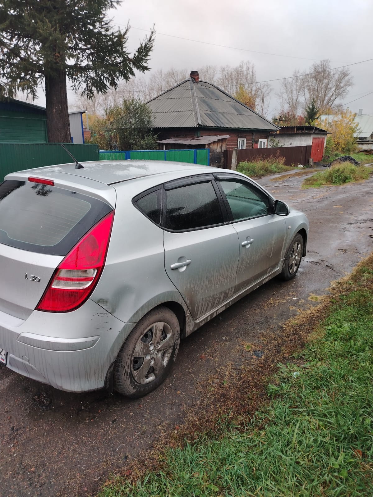 автомобиль марки HYUNDAI, модель: I30 1.6 GLS МТ, год выпуска: 2010 г., кузов TMADC51DABJ190699, идентификационный номер (VIN): TMADC51DABJ190699