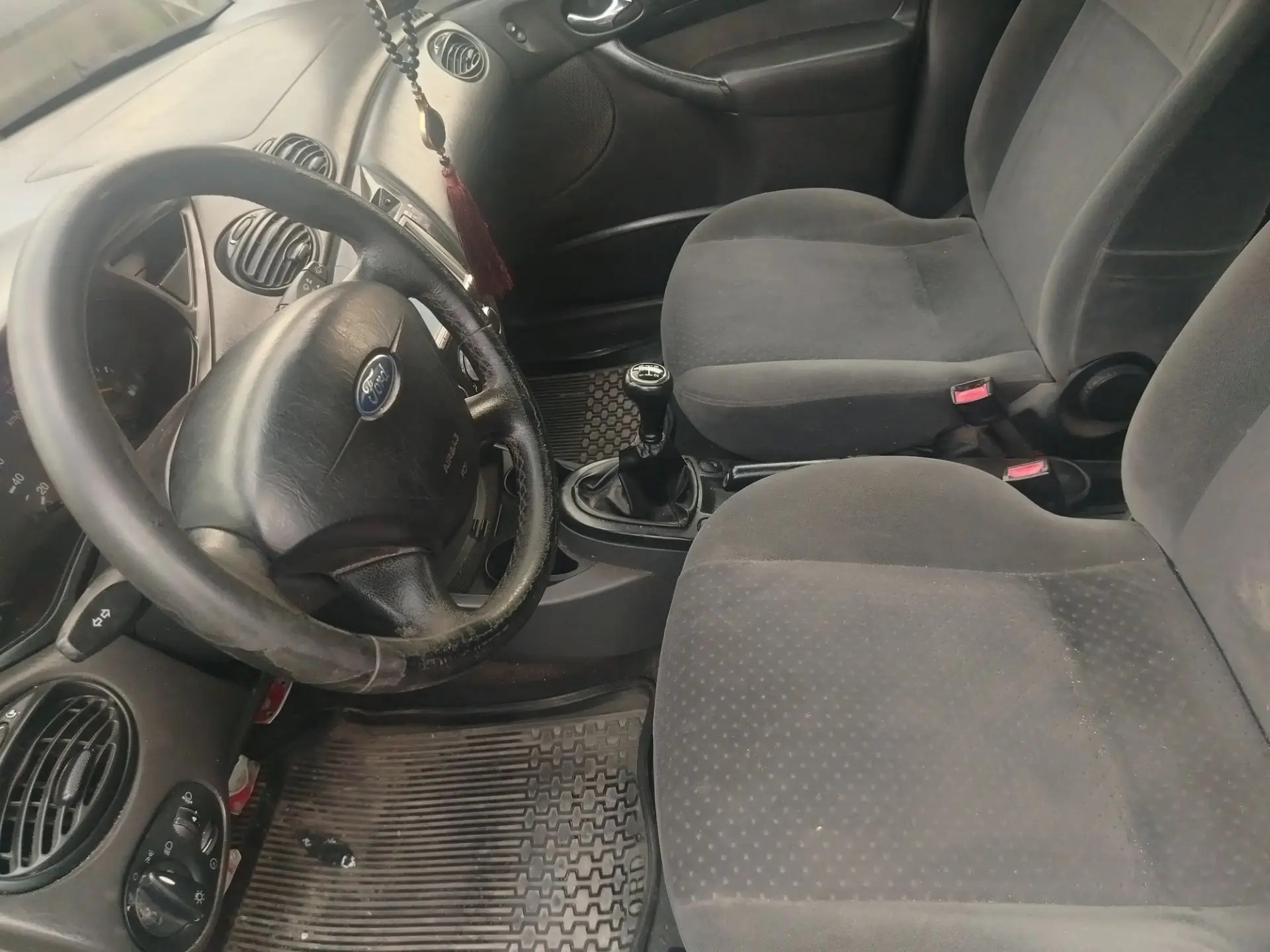 Автомобиль марки FORD модель Focus 2003 г.в. VIN-номер X9FFXXEEDF3T11009 Имущество находится в залоге ПАО "Совкомбанк"