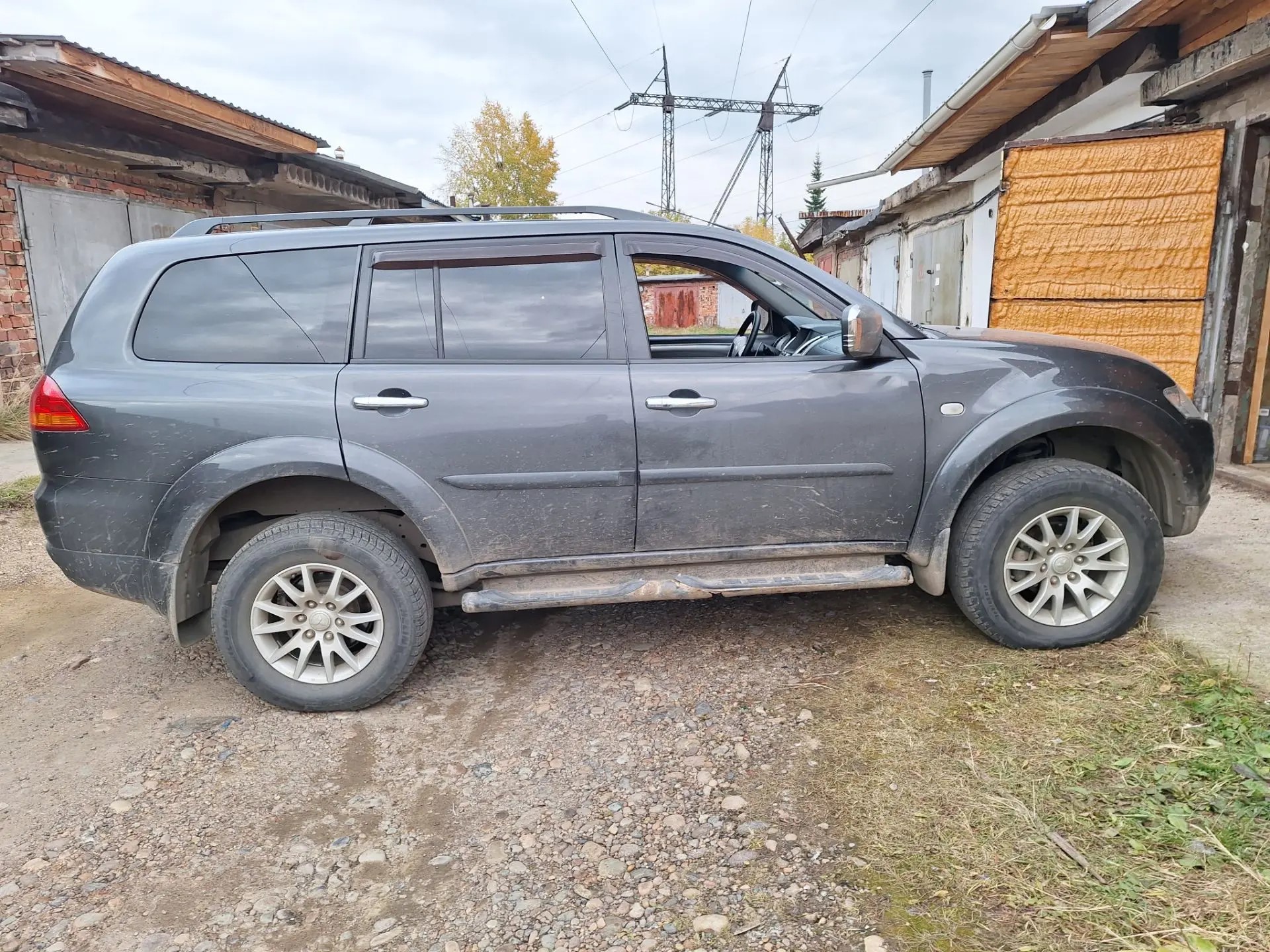 Автомобиль марки MITSUBISHI модель Pajero Sport 2011 г.в. VIN-номер MMCGYKH60BFZ03759