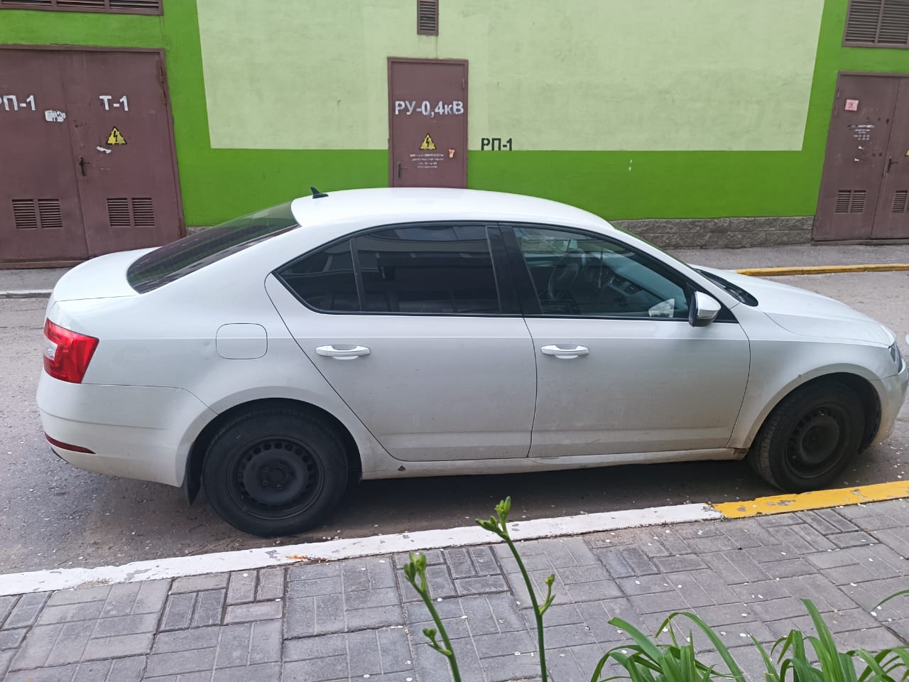 Легковой автомобиль марки: SKODA, модель: Octavia, год выпуска: 2017 г., кузов №: XW8AN2NE0JH011710, идентификационный номер (VIN): XW8AN2NE0JH011710