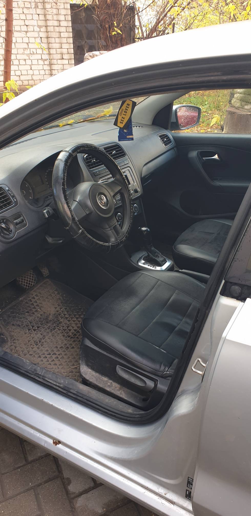 Автомобиль марки ФОЛЬКСВАГЕН модель ПОЛО 2014 г.в. VIN-номер XW8ZZZ61ZEG057457