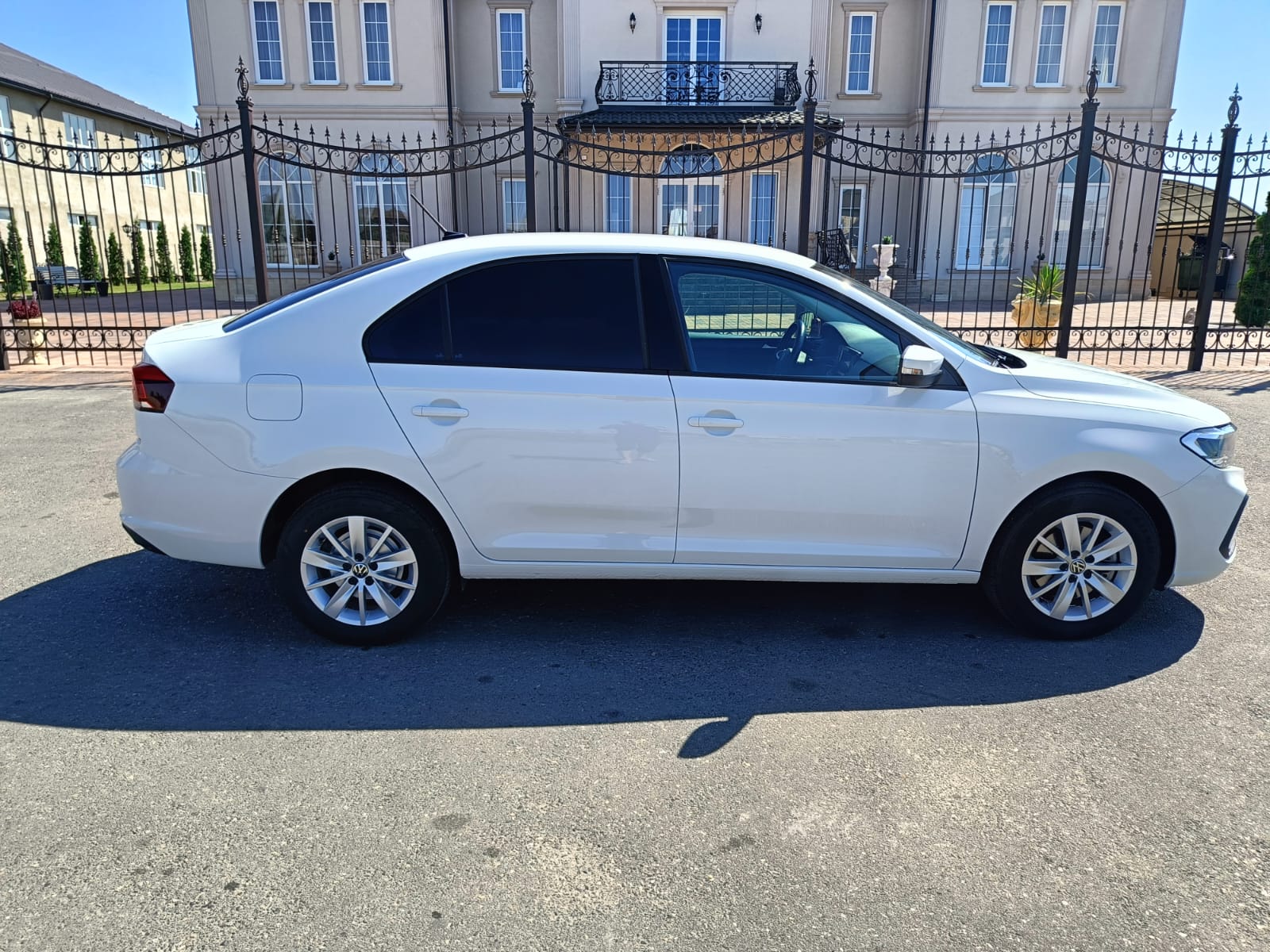 Автомобиль марки VOLKSWAGEN модель Polo 2021 г.в. VIN-номер XW8ZZZCKZNG001066