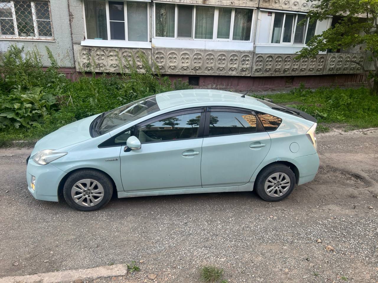 Автомобиль марки TOYOTA модель Prius 2009 г.в., номер кузова ZVW305005164
