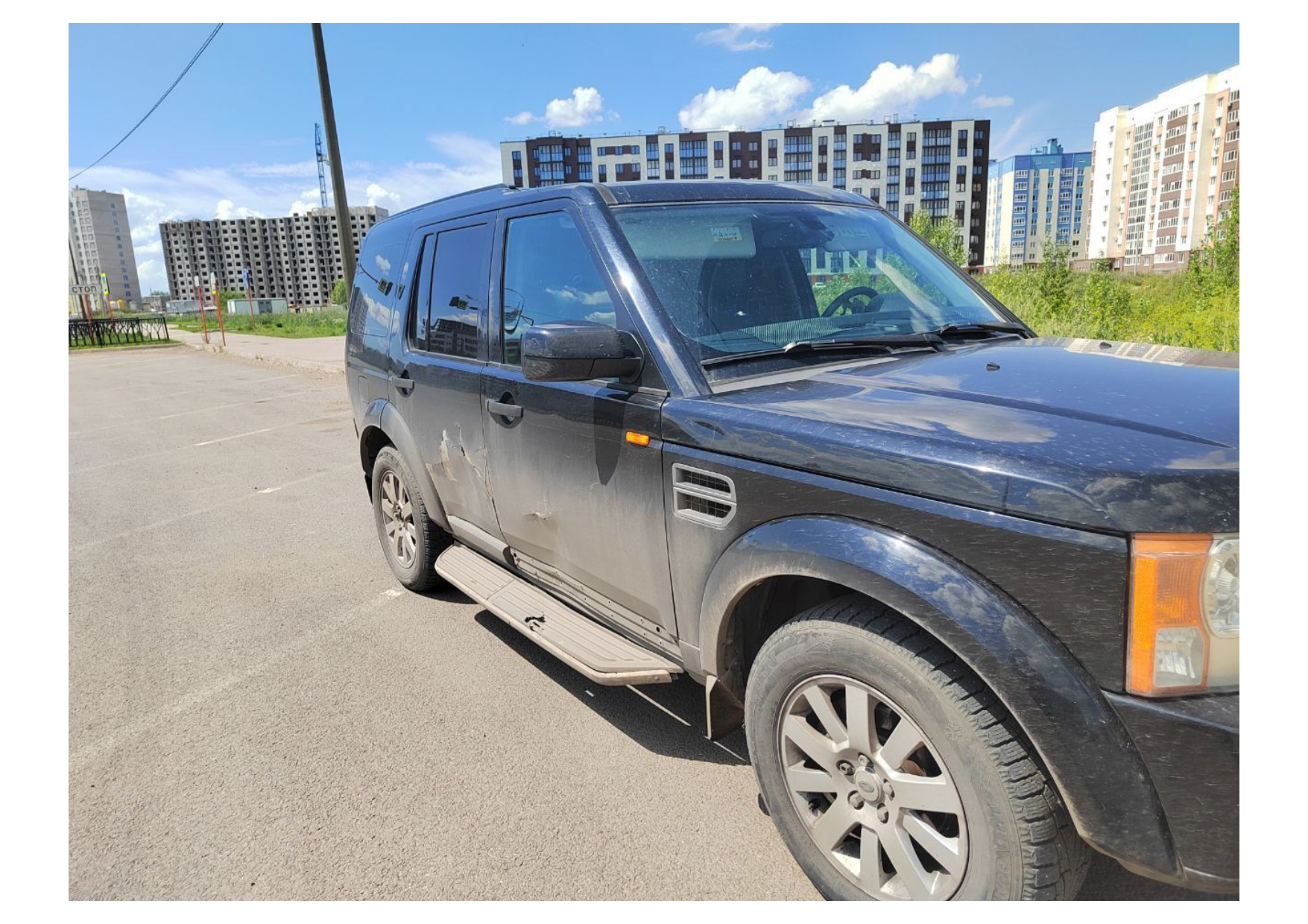 автомобиль марки LAND-ROVER модель Discovery 2006 г.в. VIN-номер SALLAAA146A411995