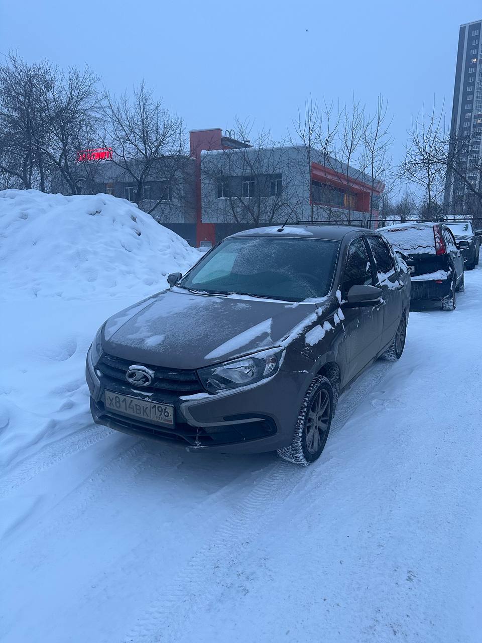 Автомобиль марки LADA модель GRANTA 2024 г.в. VIN номер XTA219040S1136388.