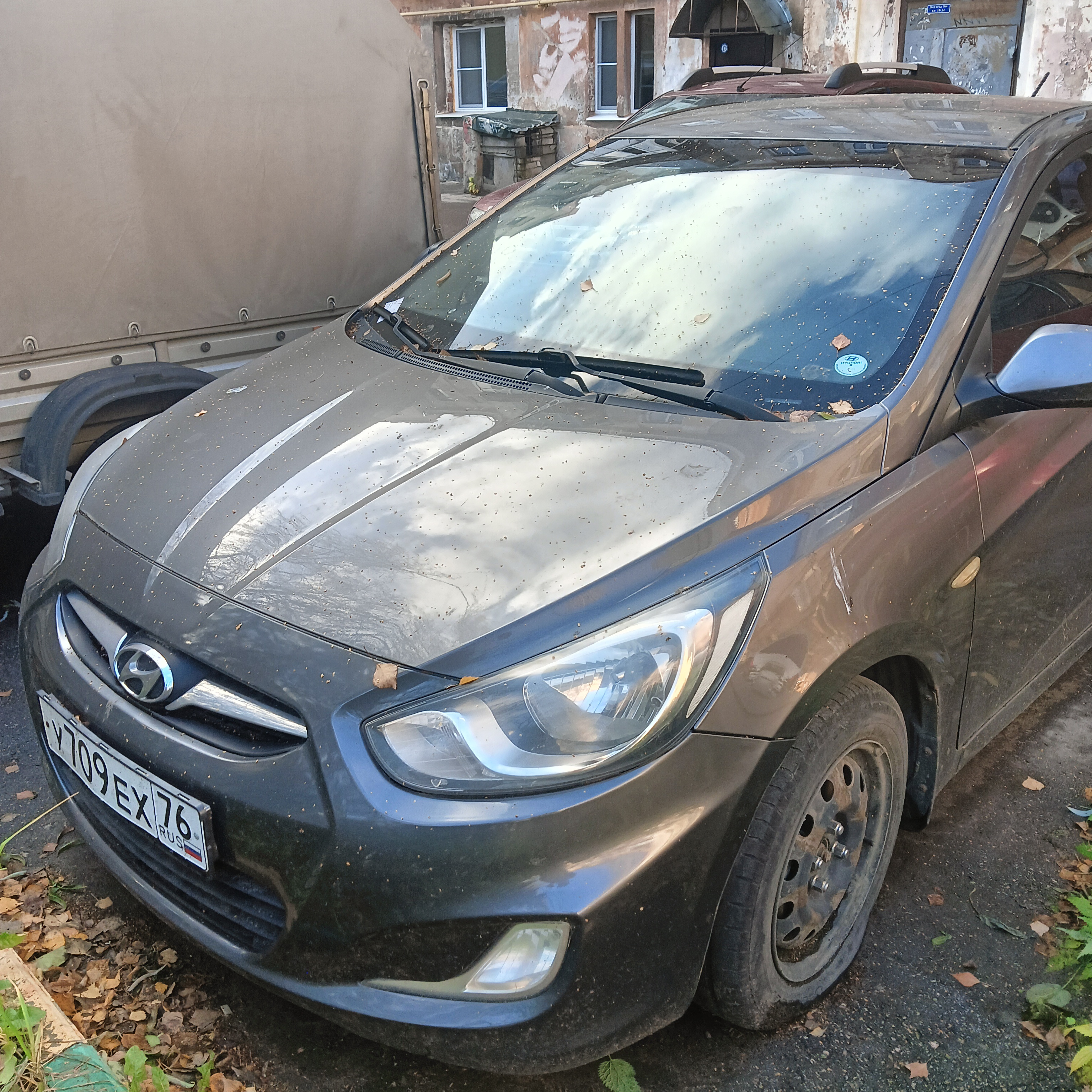 Легковой автомобиль марки: HYUNDAI, модель: Solaris, год выпуска: 2012 г., № шасси (рамы):отсутствует, кузов №: Z94CU41CBCR120710, идентификационный номер (VIN): Z94CU41CBCR120710