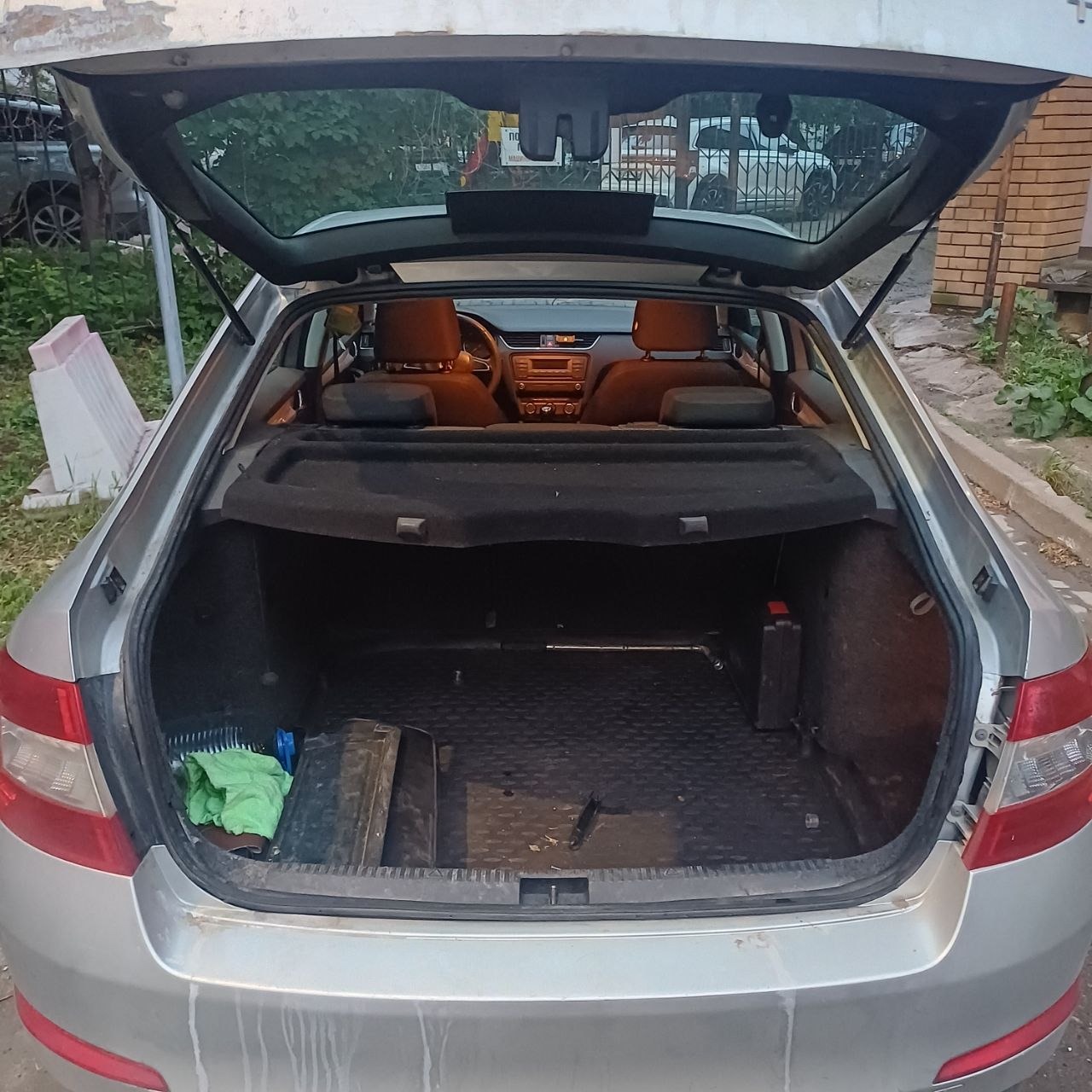 Автомобиль марки SKODA модель OCTAVIA 2013 г.в. VIN-номер XW8AB4NE7EH010094