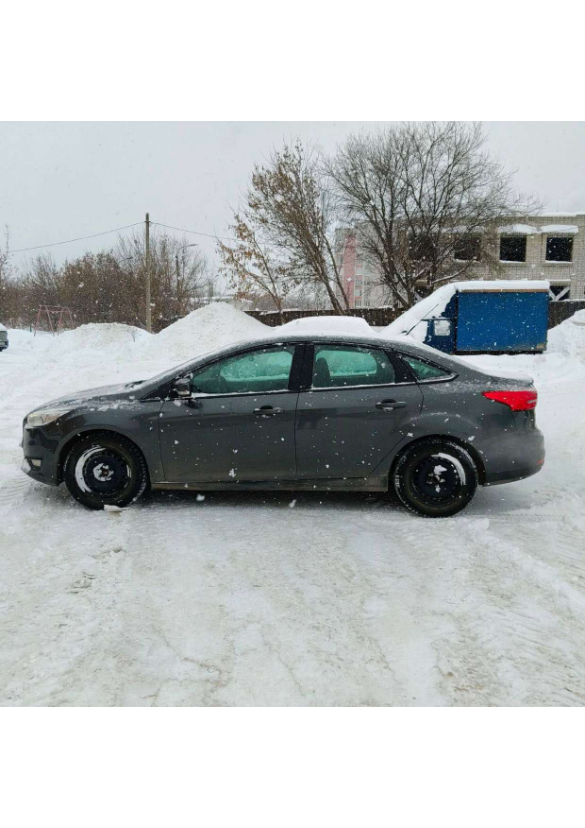 Легковой автомобиль, марка: Ford, модель: Focus, 2015 года выпуска, цвет: серый, VIN: Z6F4XXEEC4FY01841, ПТС: 47 HX 563636, г/н: E630BO12