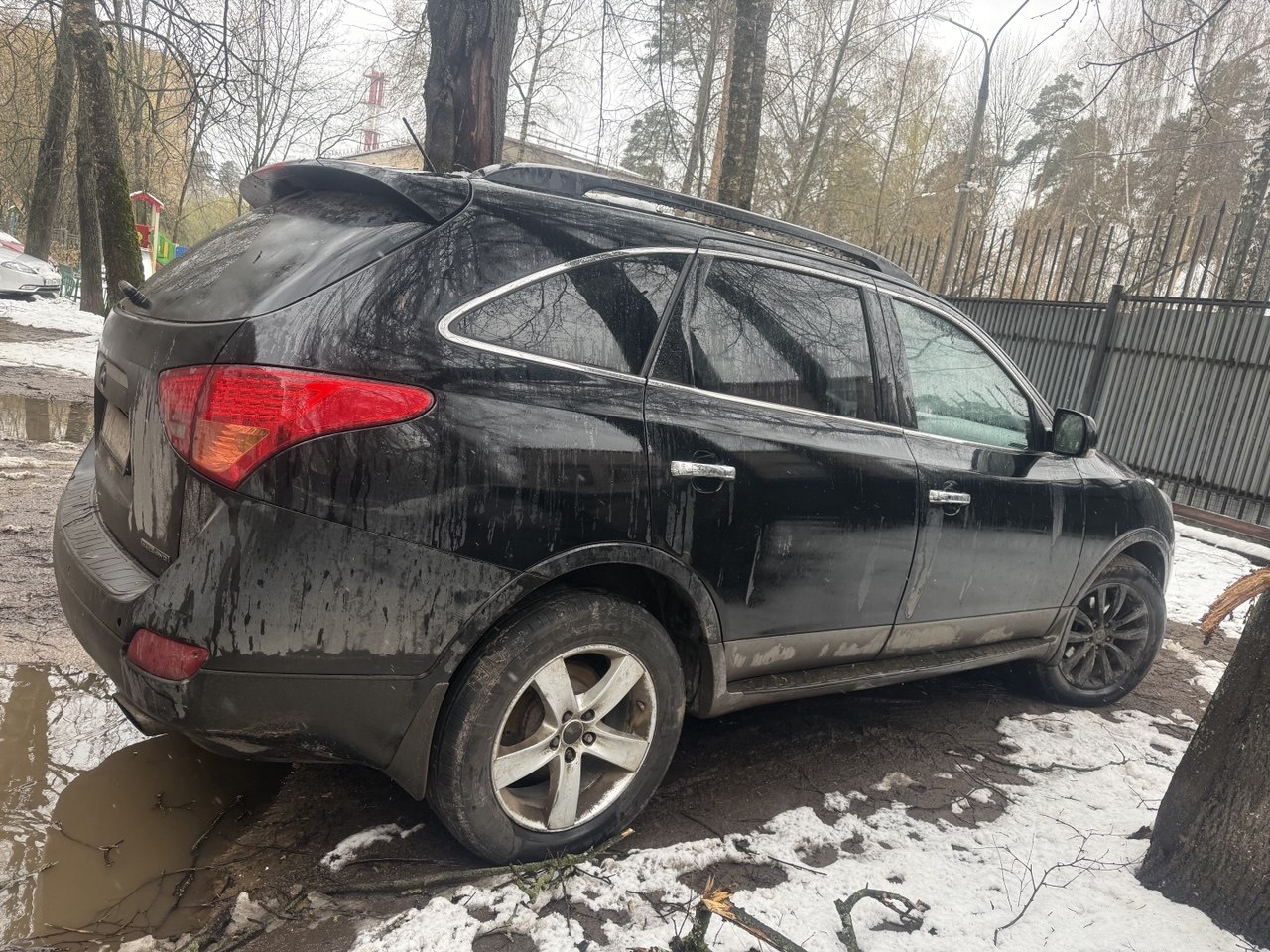 Автомобиль марки HYUNDAI, модель IX55, 2010 г.в., VIN-номер: KMHNU81WDBU145351.