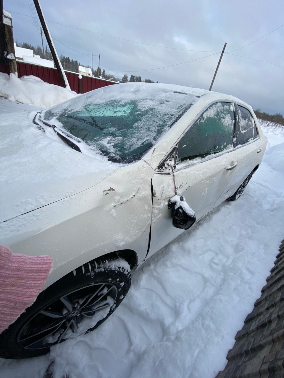 Автомобиль марки TOYOTA модель Camry 2017 VIN – номер XW7BF4FK90S160446.
