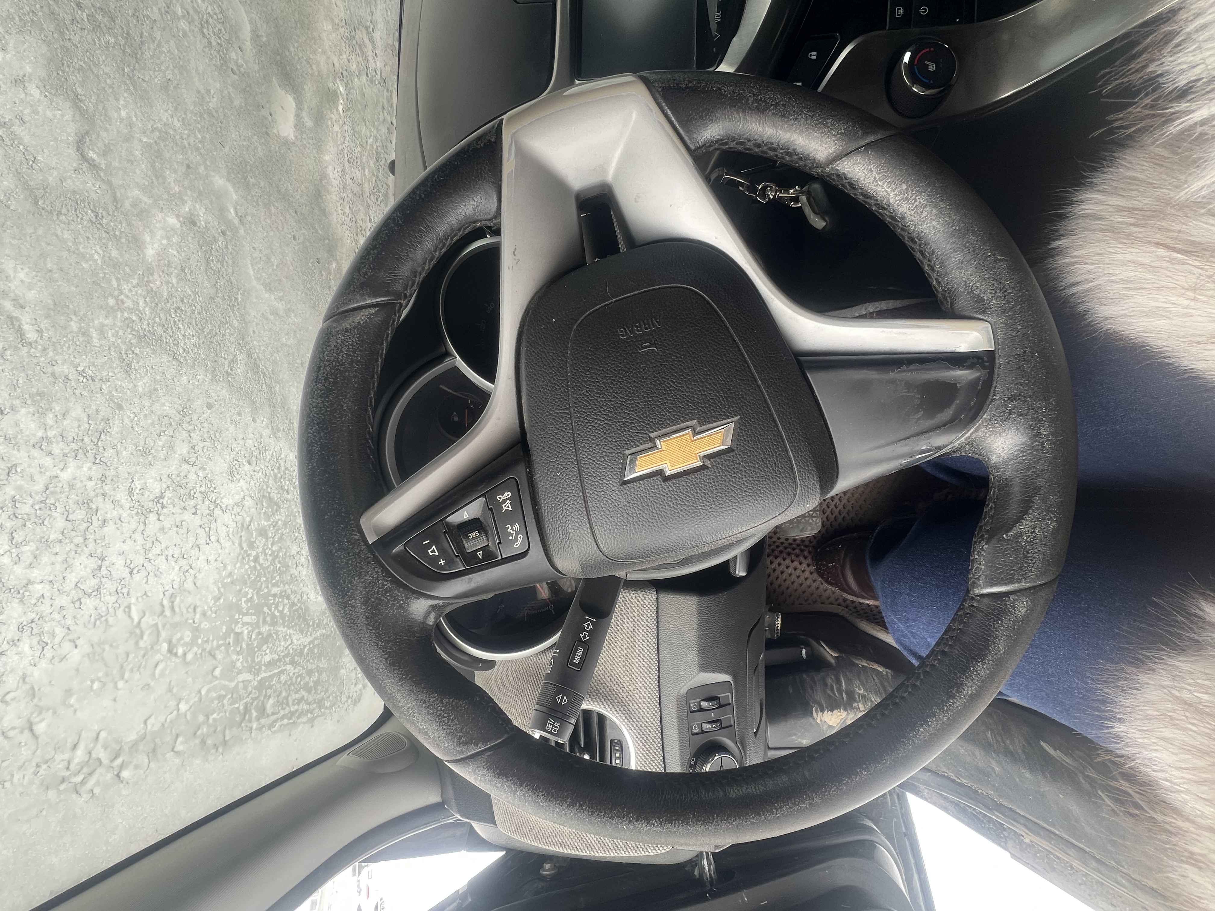 Автомобиль марки CHEVROLET модель CRUZE 2014 г.в. VIN-номер XUFJF695JE3031597
