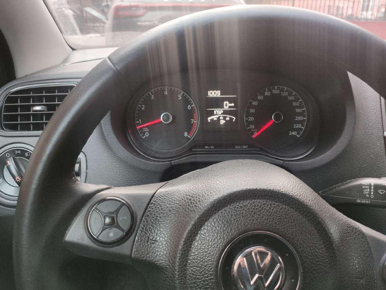 Автомобиль марки VOLKSWAGEN модель Polo 2015 г.в. VIN-номер XW8ZZZ61ZFG036966