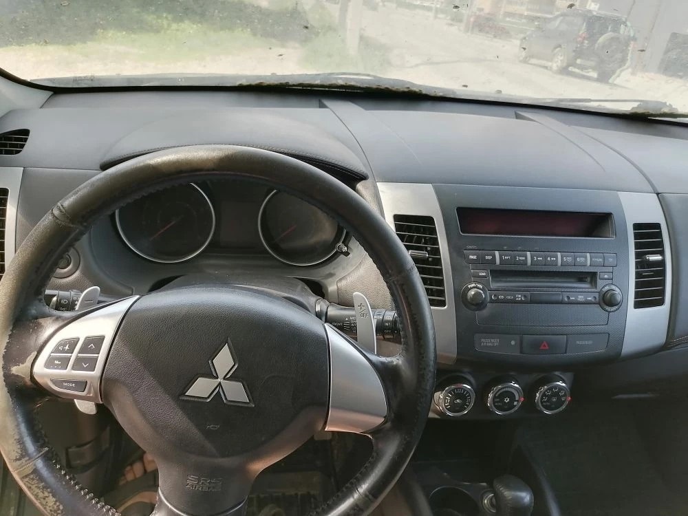 Легковой автомобиль MITSUBISHI модель Outlander 2010 г.в. VIN-номер JMBXTCW4WAZ006880
