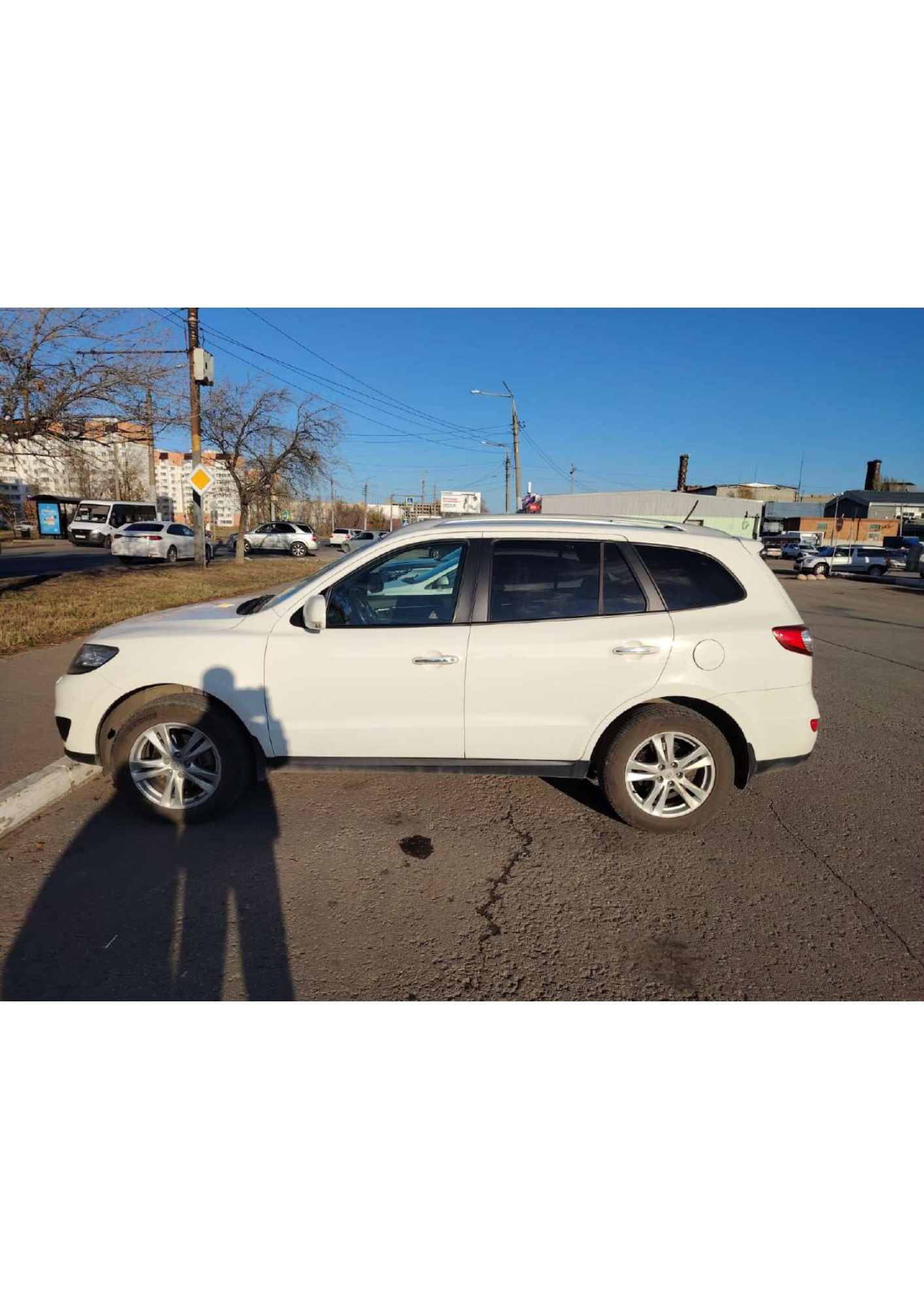 Автомобиль марки HYUNDAI модель SONATA 2011 г.в. VIN-номер KMHSH81BDBU777313