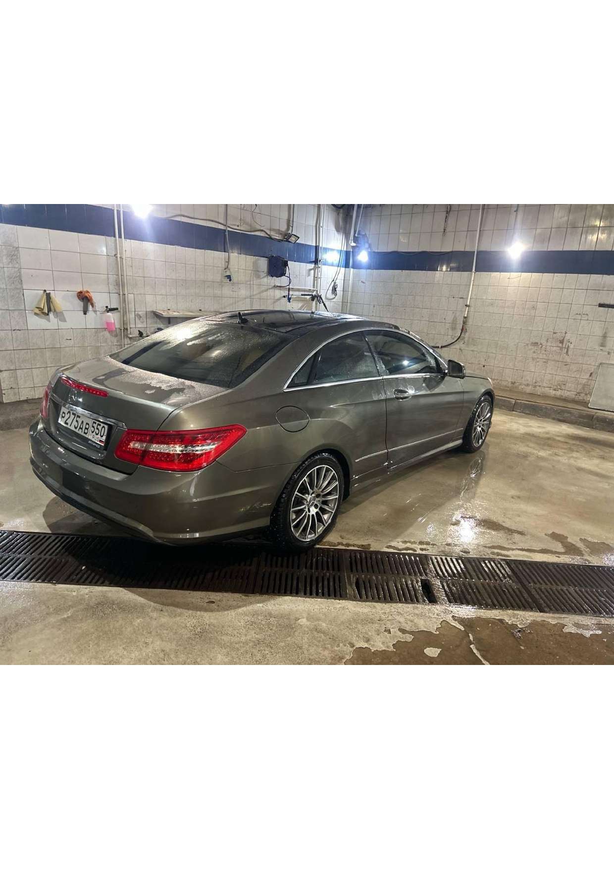 Автомобиль марки MERCEDES-BENZ модель E250 2012 г. в. VIN-номер WDD2073471F184577