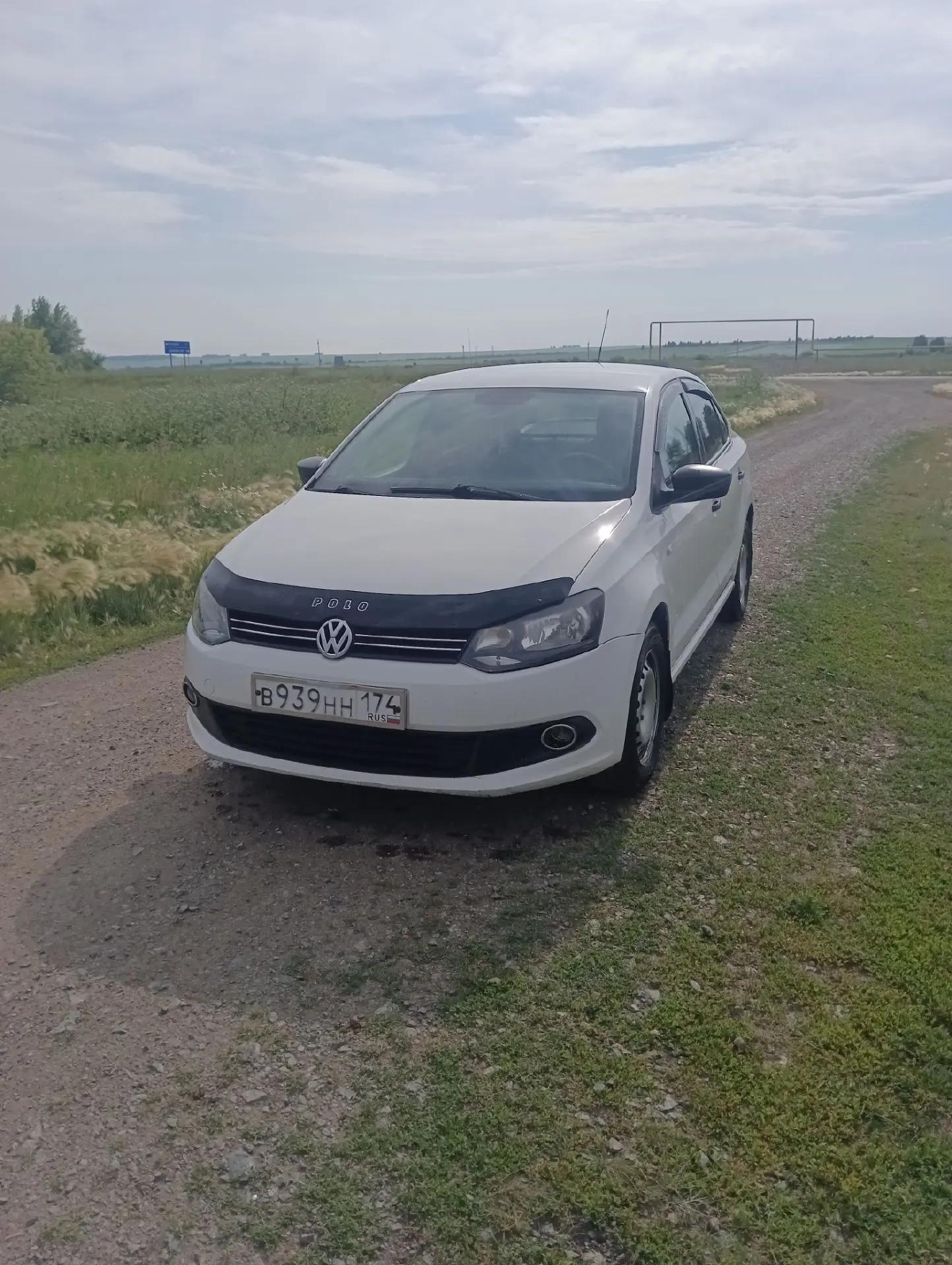 Автомобиль марки VOLKSWAGEN модель POLO 2011 г.в. VIN номер XW8ZZZ61ZBG012761