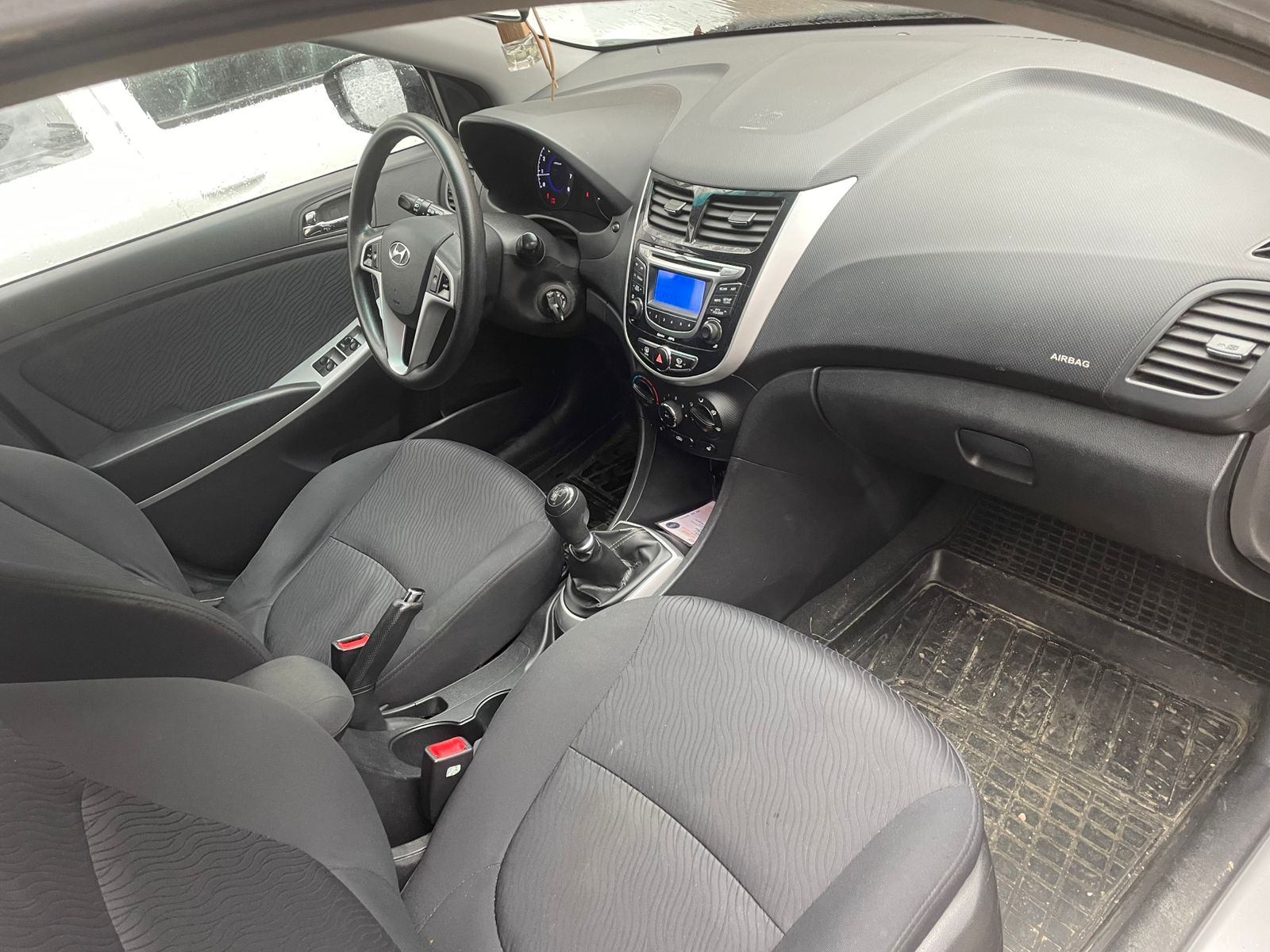 Легковой автомобиль, марка: HYUNDAI, модель: Solaris, год изготовления: 2012, VIN: Z94CU41DACR137621 Казакова Александра Сергеевича