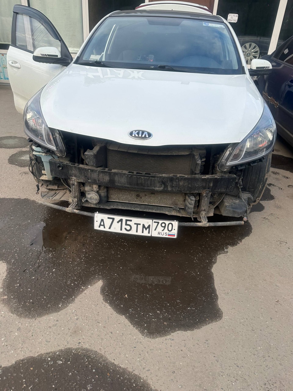 Автомобиль марки KIA модель RIO 2017 г.в. VIN-номер Z94C241AAJR047281. В залоге у ПАО «Совкомбанк».