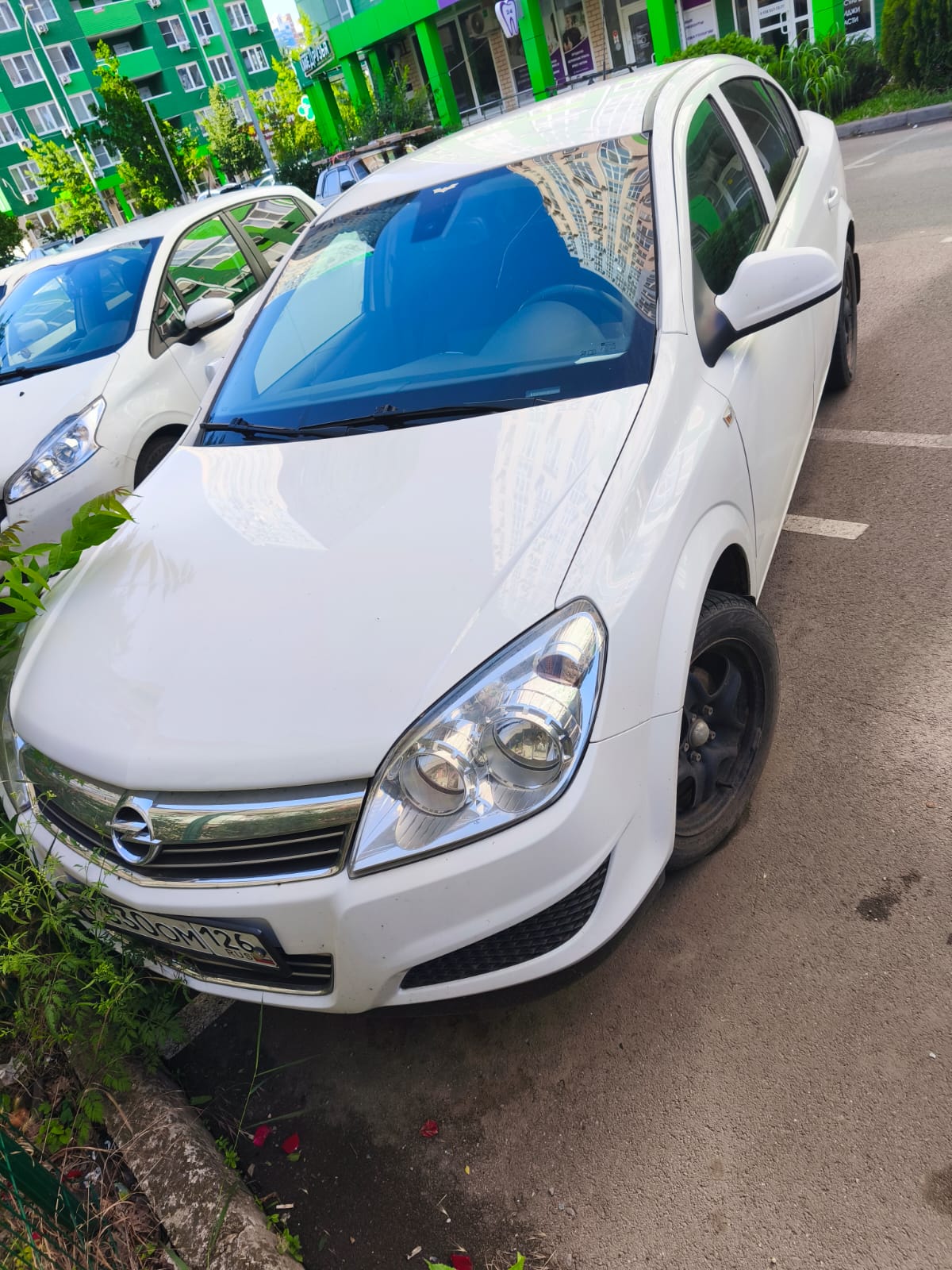 Автомобиль марки OPEL модель Astra 2014 г.в. VINномер XWF0AHL69E0012647