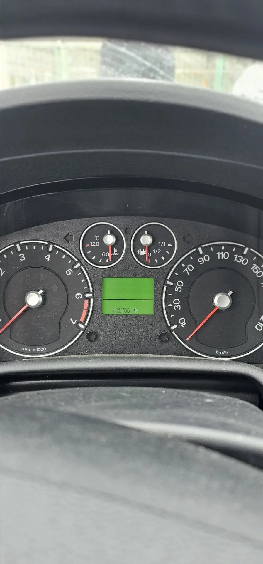 Автомобиль марки FORD модель FUSION 2006 г.в. VIN- номер WF0UXXGAJU6Y76324