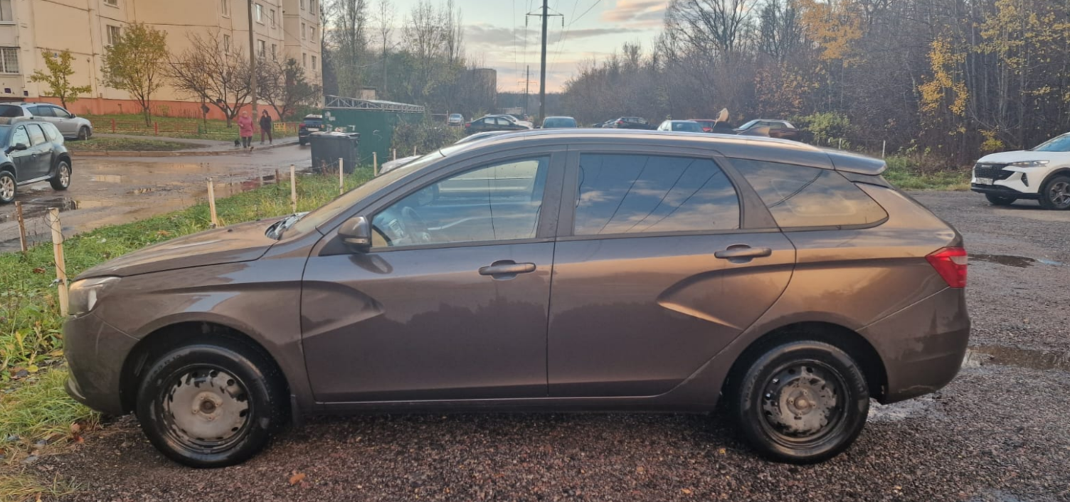 Марка: LADA, модель: Vesta GFK 110, год выпуска: 2020 г.,кузов №: XTAGFK110LY449647, идентификационный номер (VIN): XTAGFK110LY449647, являющийся предметом залога ПАО «Совкомбанк»