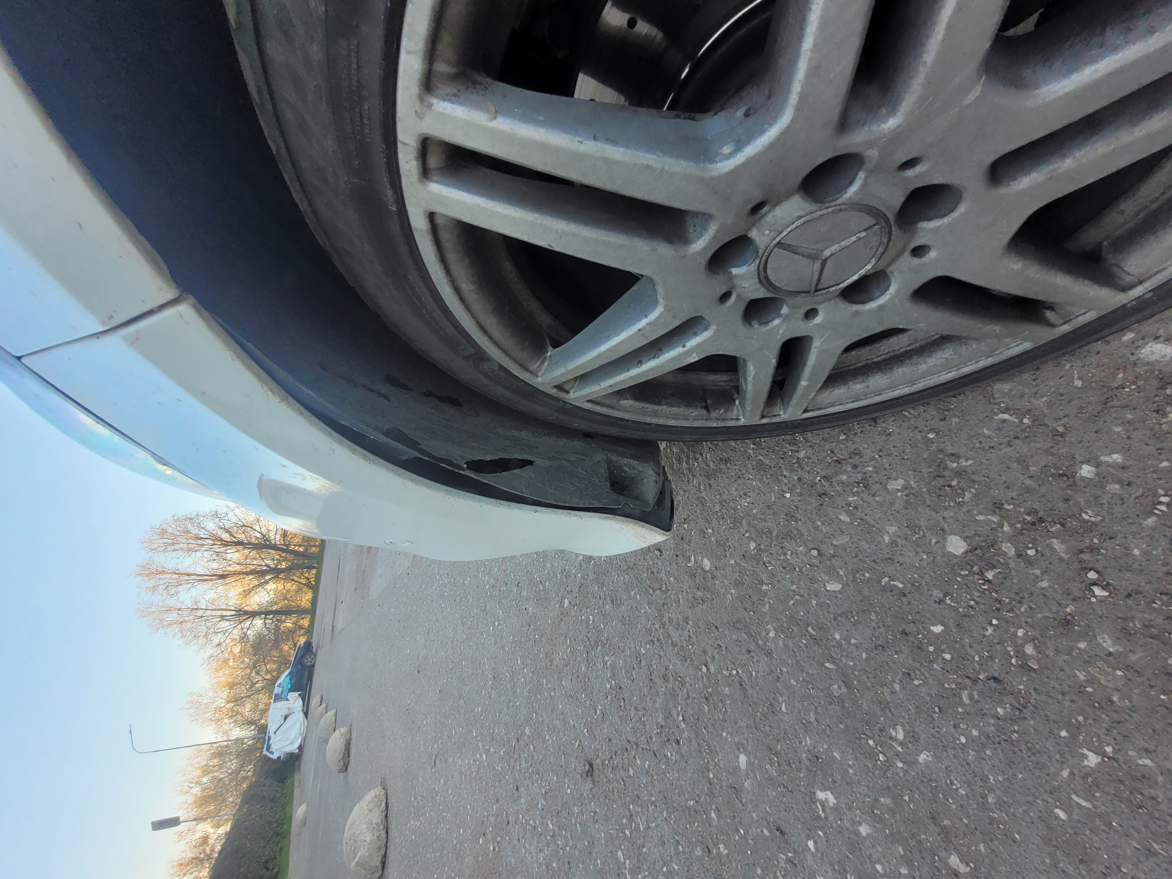 Автомобиль марки Mercedes-Benz модель E200 2014 г.в. VIN-номер WDD2120341B120112