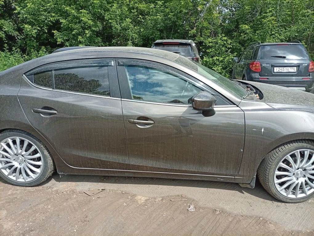 Легковой автомобиль марки: MAZDA, модели: 3, год выпуска: 2014 г., идентификационный номер (VIN): JMZBM42A831194785