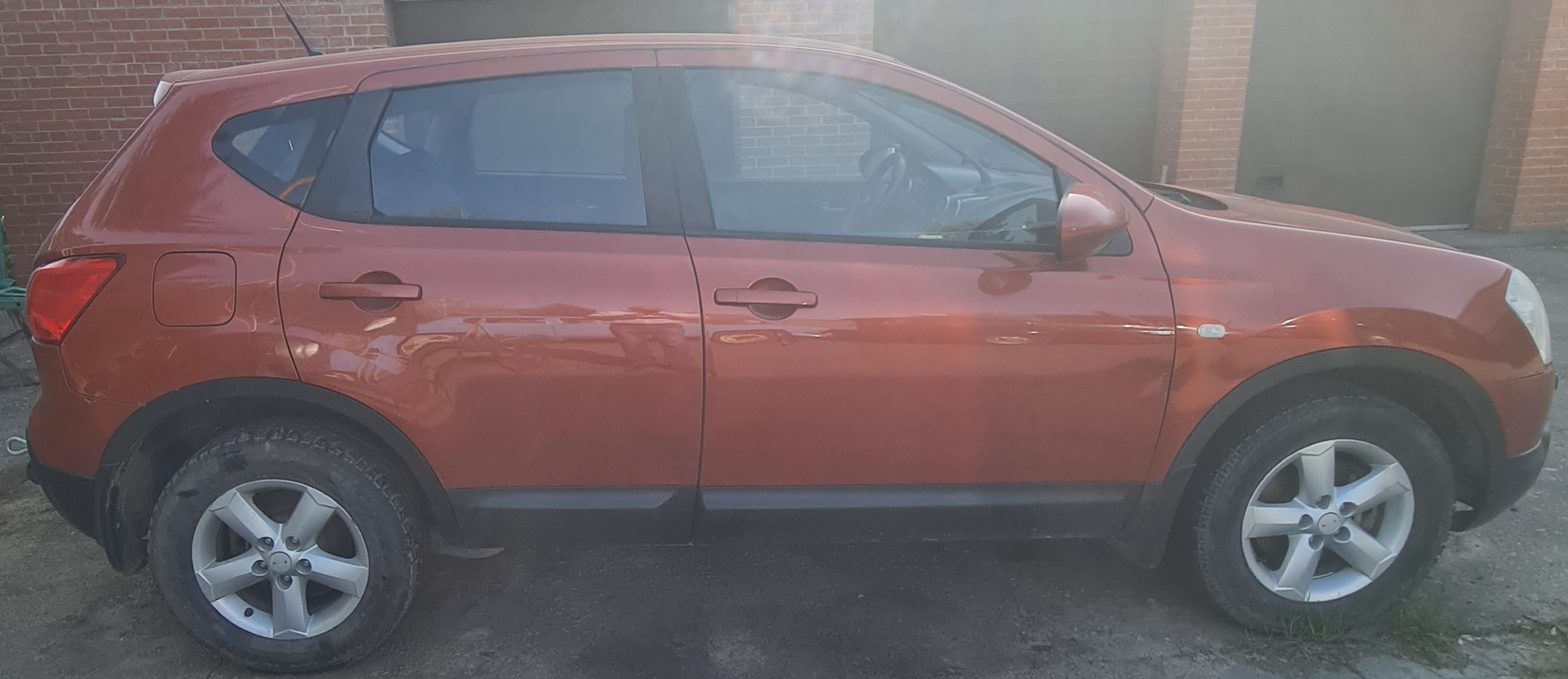 Автомобиль марки NISSAN, модель Qashqai, 2008 года выпуска, VIN: SJNFAAJ10U1325059