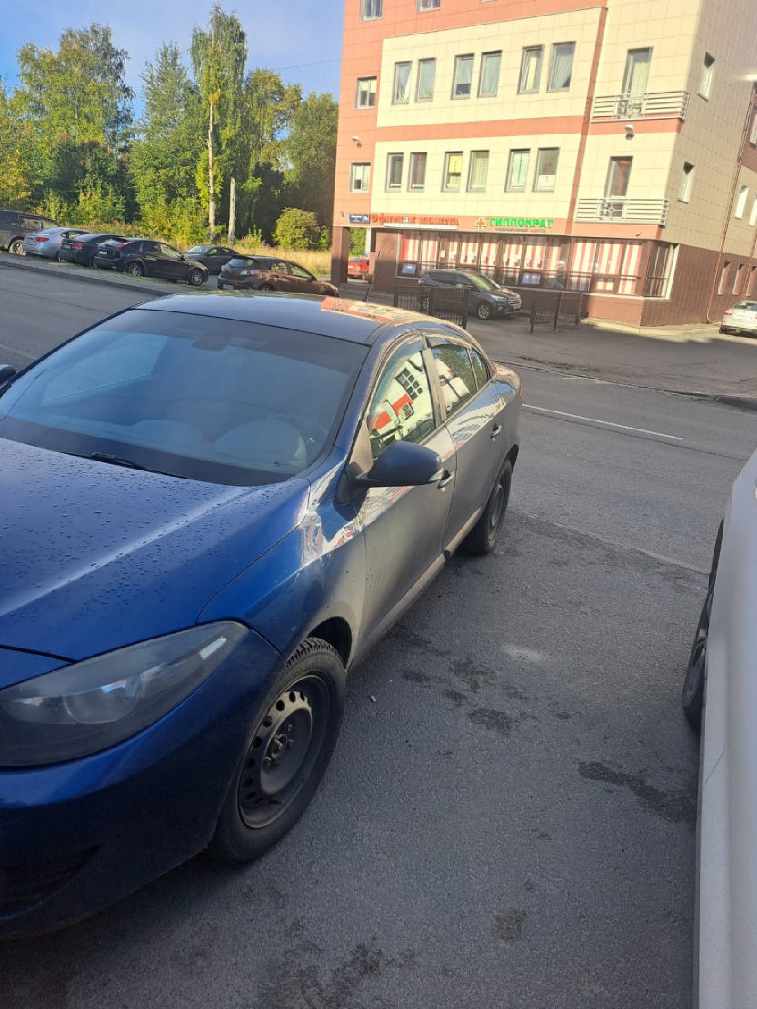 Легковой автомобиль марки: RENAULT, модель: Fluence, год выпуска: 2010г., идентификационный номер (VIN): VF1LZBR0544460015