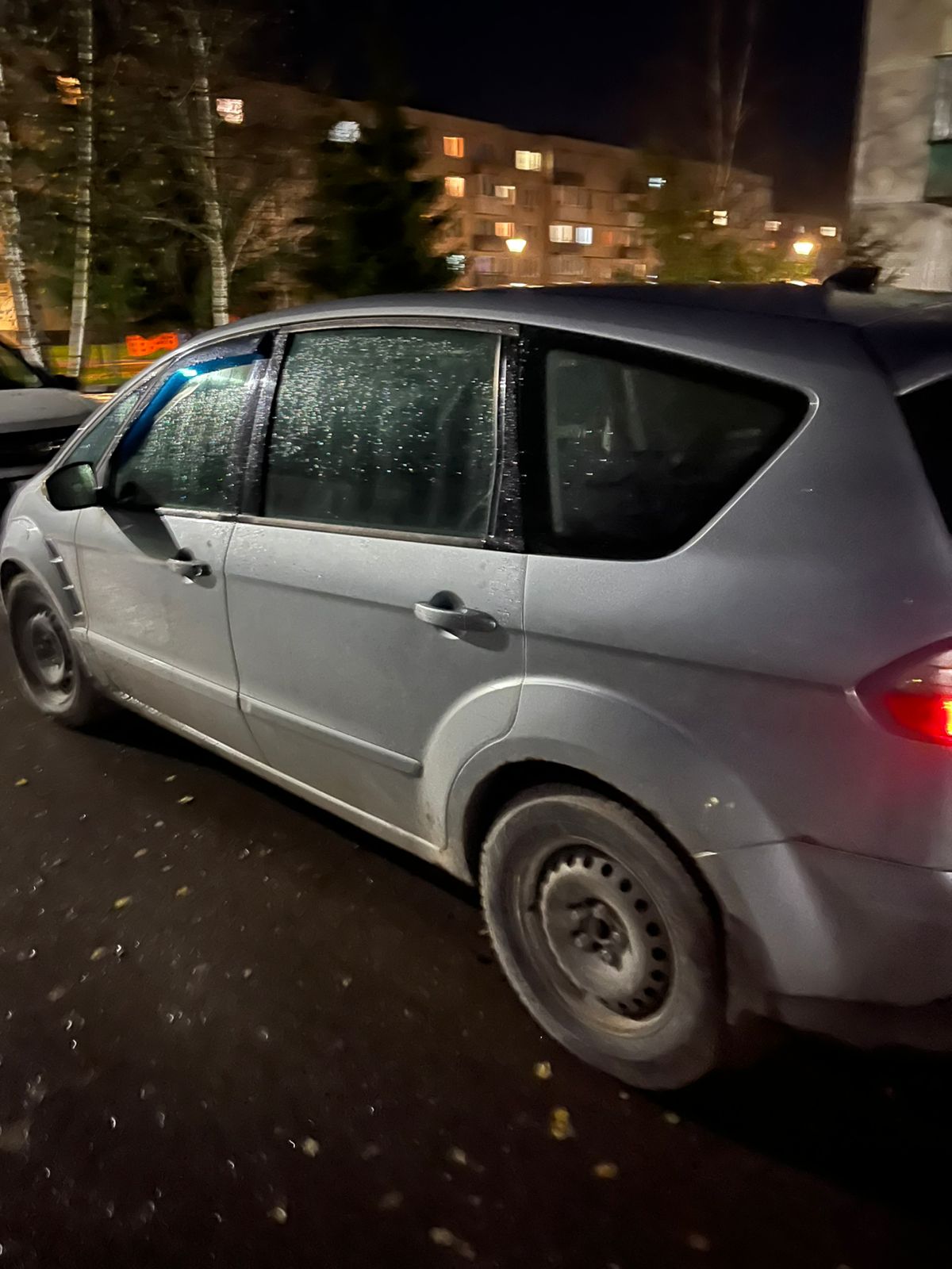 Автомобиль марки FORD модель S-Max 2008 г.в. VIN-номер WF0SXXGBWS8C34378