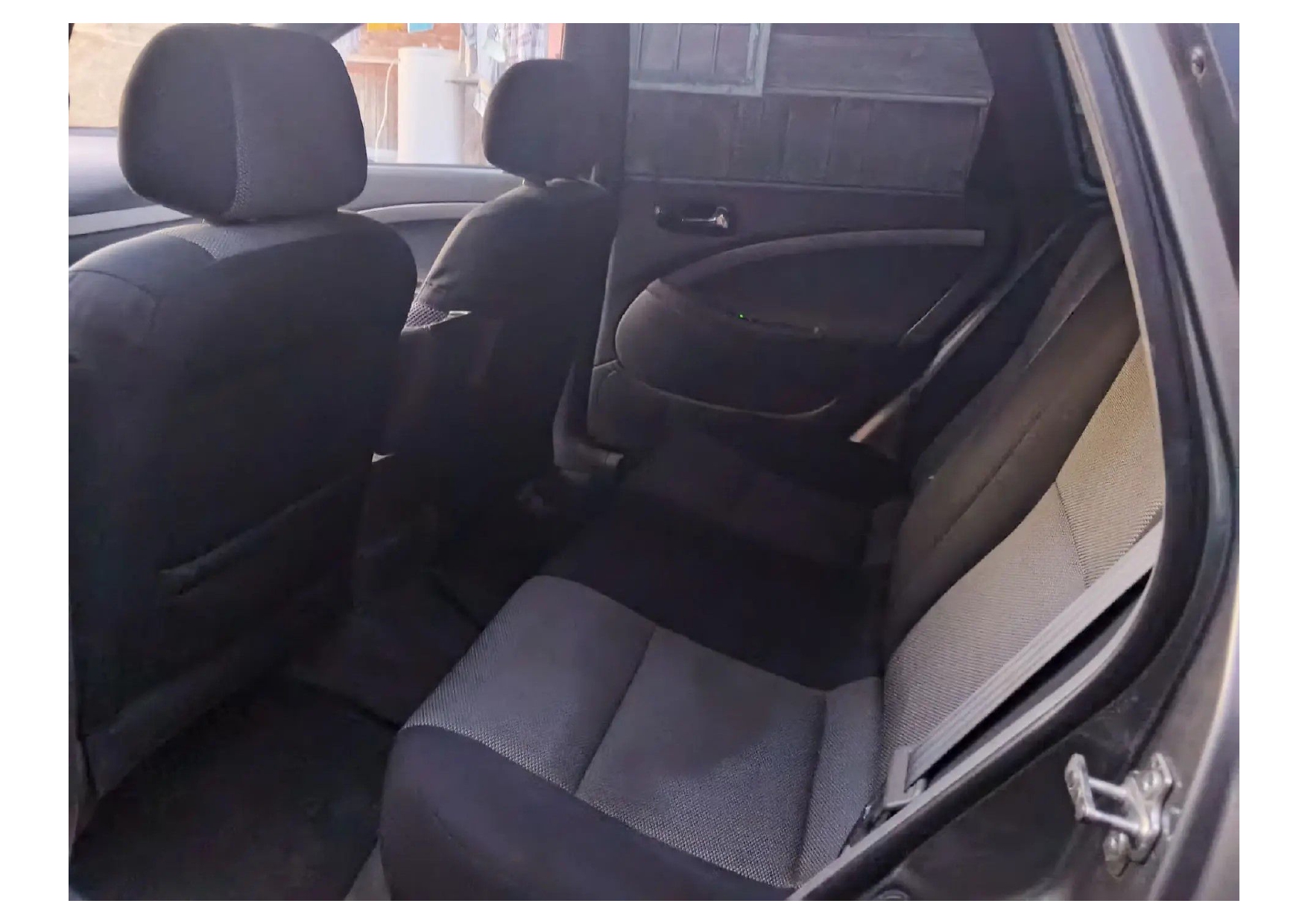 Легковой автомобиль марки: CHEVROLET, модель: Klan (J200\Lacetti), год выпуска: 2009 г., идентификационный номер (VIN): XUUNF356J90022110 (имущество находится в залоге у ПАО "СОВКОМБАНК)