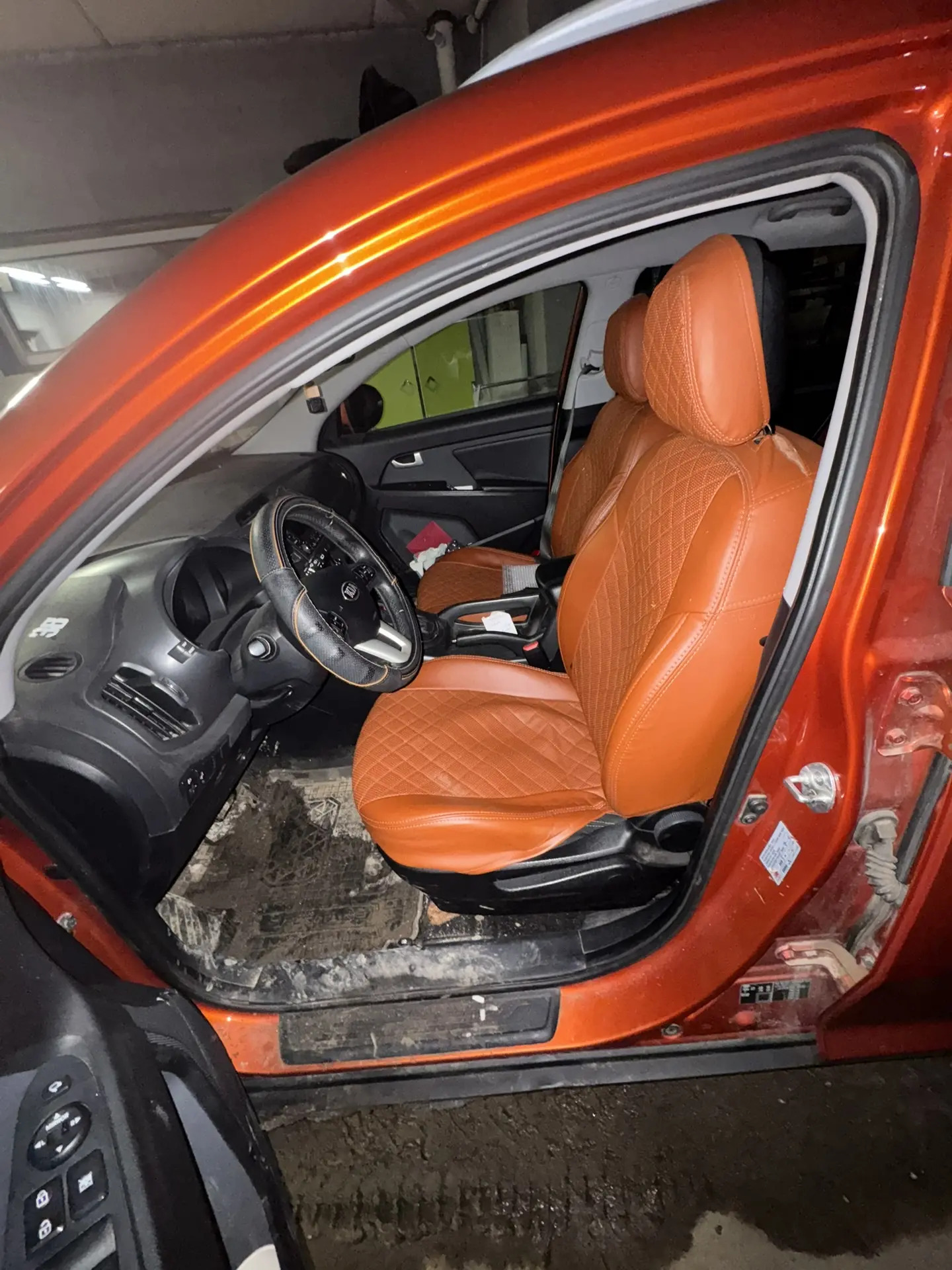 Автомобиль марки KIA модель Sportage 2013 г.в. VIN номер XWEPC811BD0024040. Предмет залога ПАО «Совкомбанк» (ИНН: 4401116480)