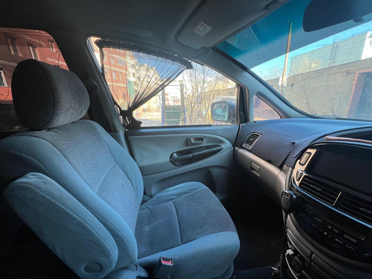 Автомобиль марки TOYOTA модель estima 2001 г.в. VIN-номер ACR300133977