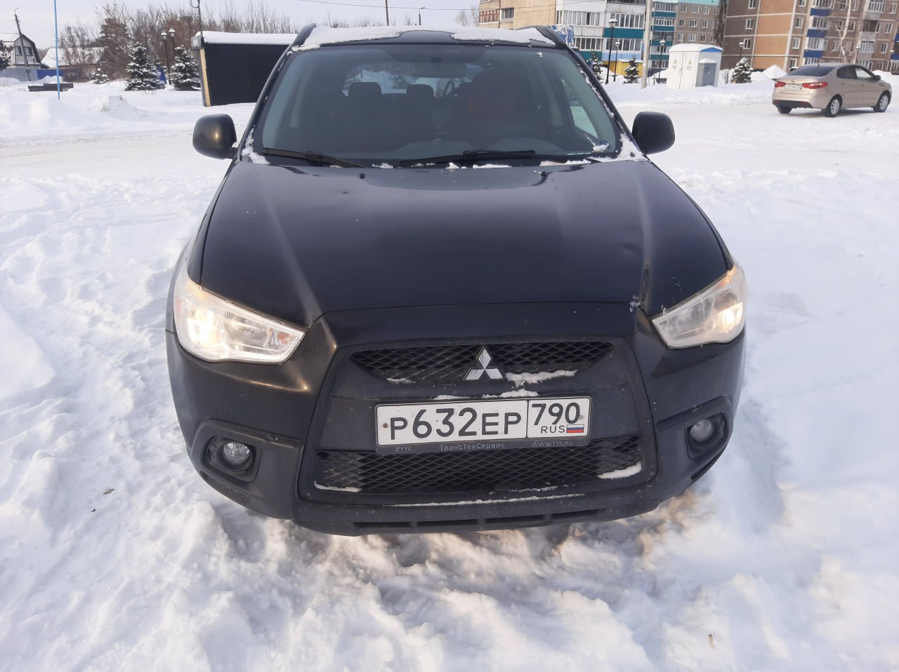 Автомобиль марки MITSUBISHI модель ASX 2010 г.в. VIN- номер JMBXNGA1WBZ011068