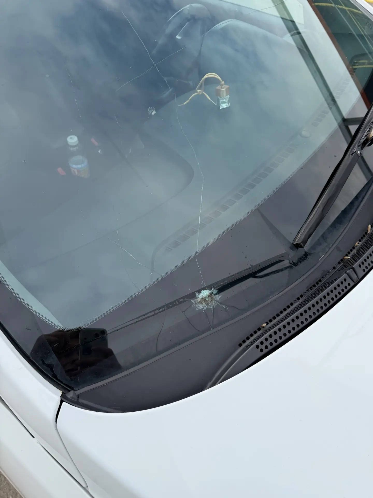 Автомобиль марки HYUNDAI модель Solaris 2012 г.в. VIN-номер Z94CT41DBFR454054