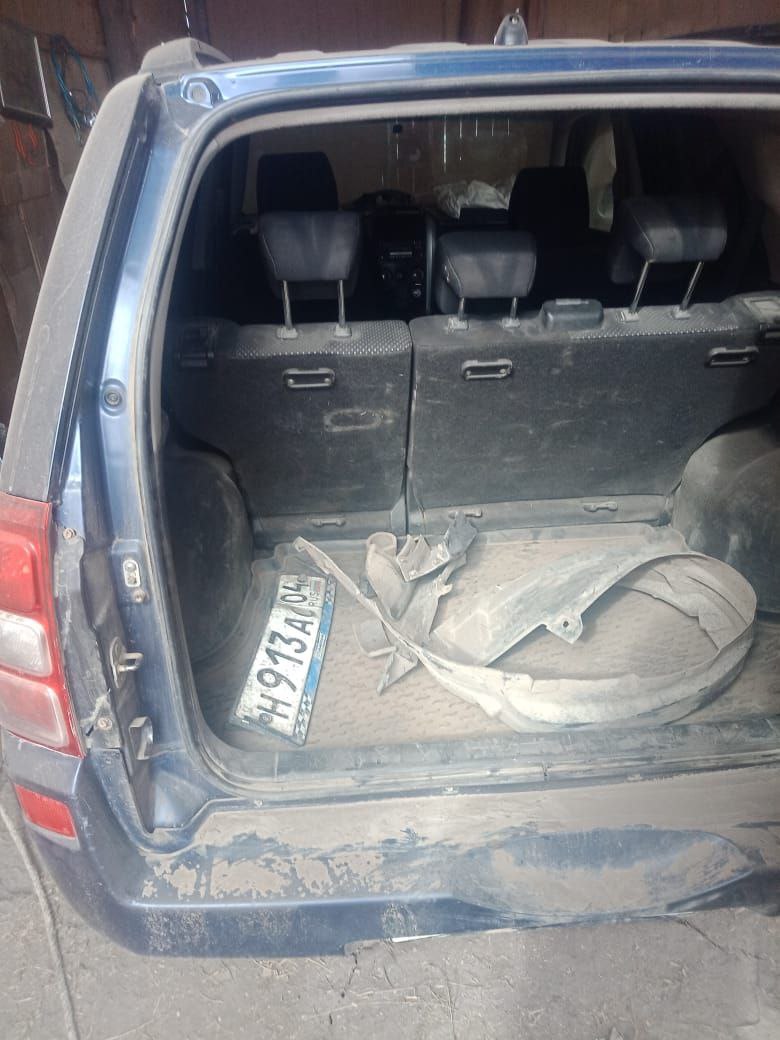 Разукомплектованный легковой автомобиль марки SUZUKI модель Grand Vitara 2006 г.в. VIN номер JSAJTD54V00117141 (в залоге у ПАО "Совкомбанк") (авто после ДТП, требуется ремонт, не на ходу)